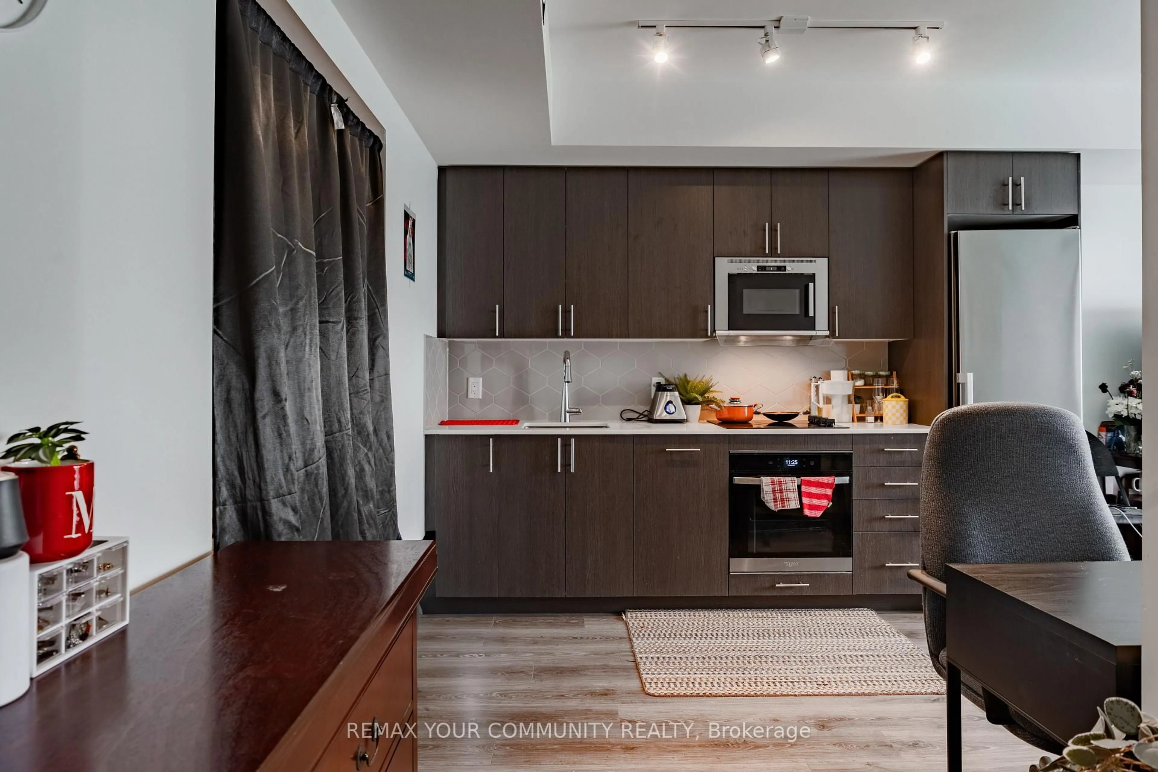 Unknown for 2545 Simcoe St #2302, Oshawa Ontario L1L 0W3