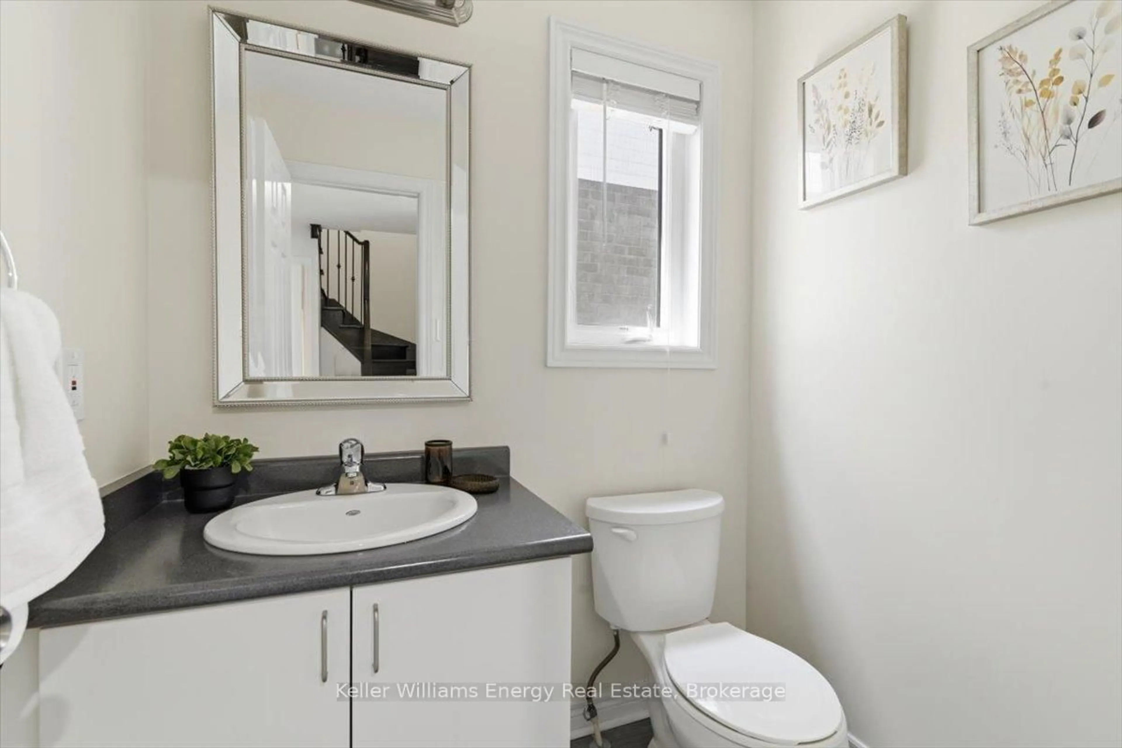 Standard bathroom, ceramic/tile floor for 21 Denny St, Ajax Ontario L1Z 0S3