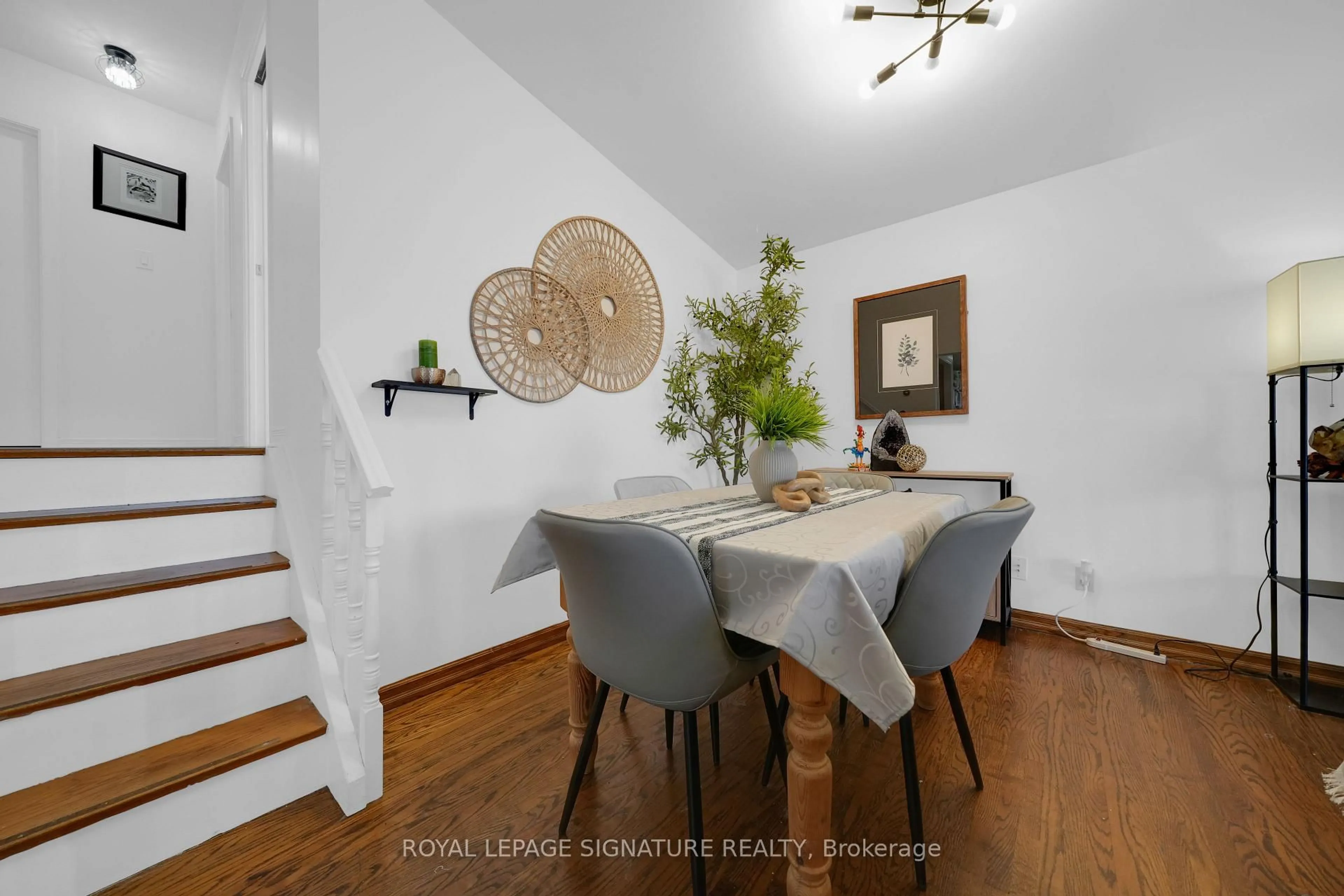 Dining room, unknown for 821 Krosno Blvd, Pickering Ontario L1W 1G7