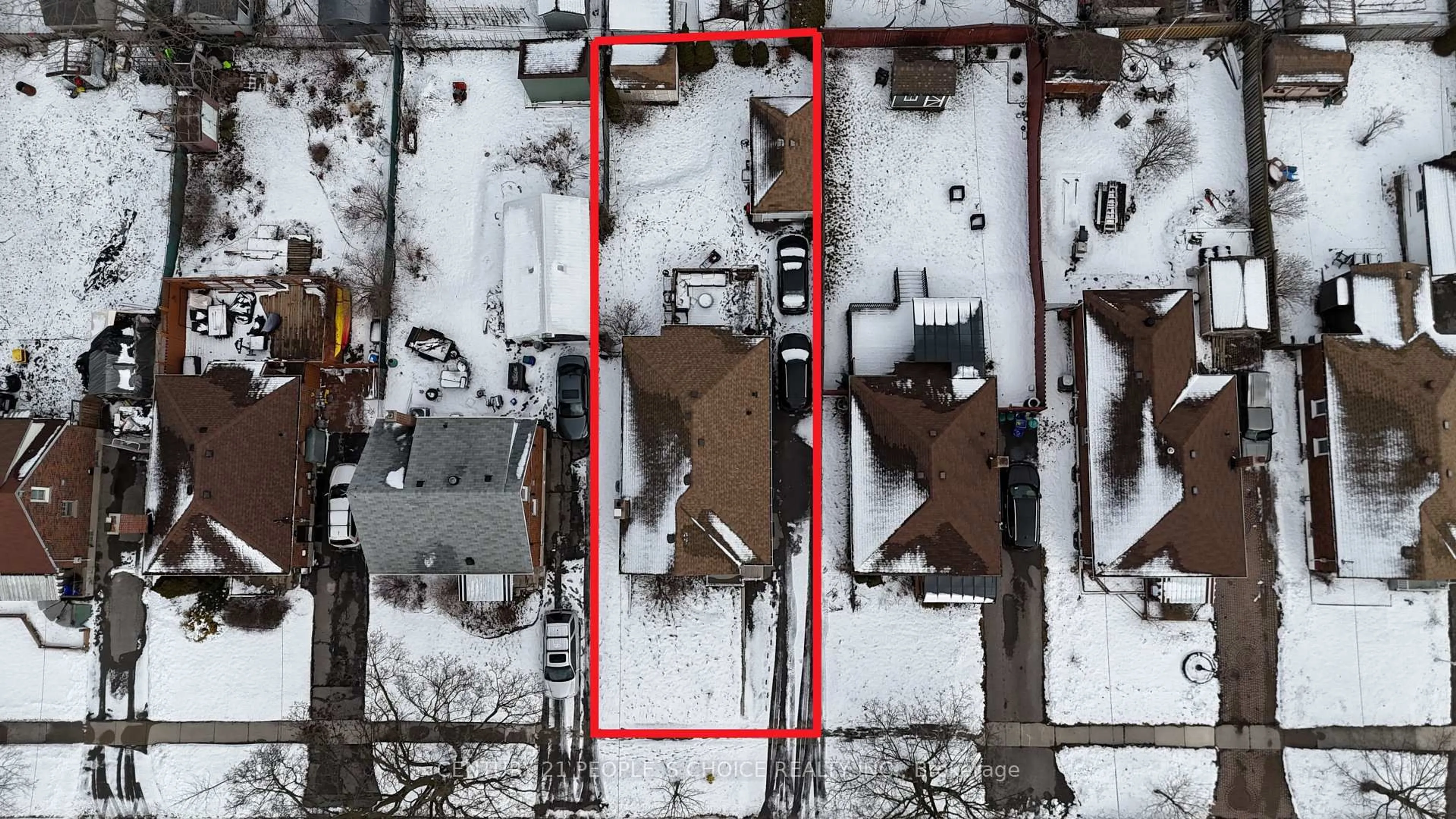 A pic from outside/outdoor area/front of a property/back of a property/a pic from drone, building for 67 Highland Ave, Oshawa Ontario L1H 6A4