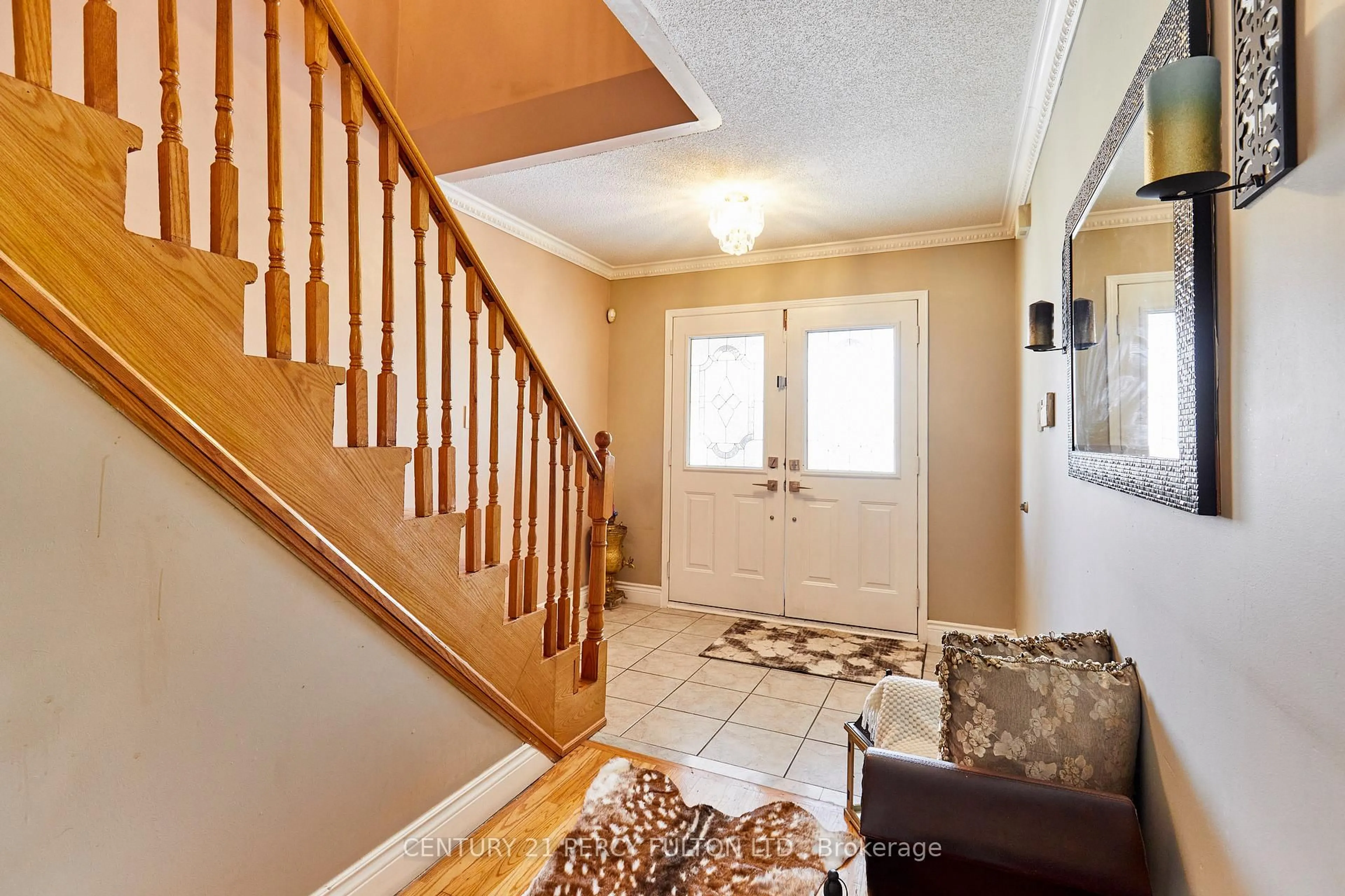Indoor entryway for 56 Havenlea Rd, Toronto Ontario M1X 1T2