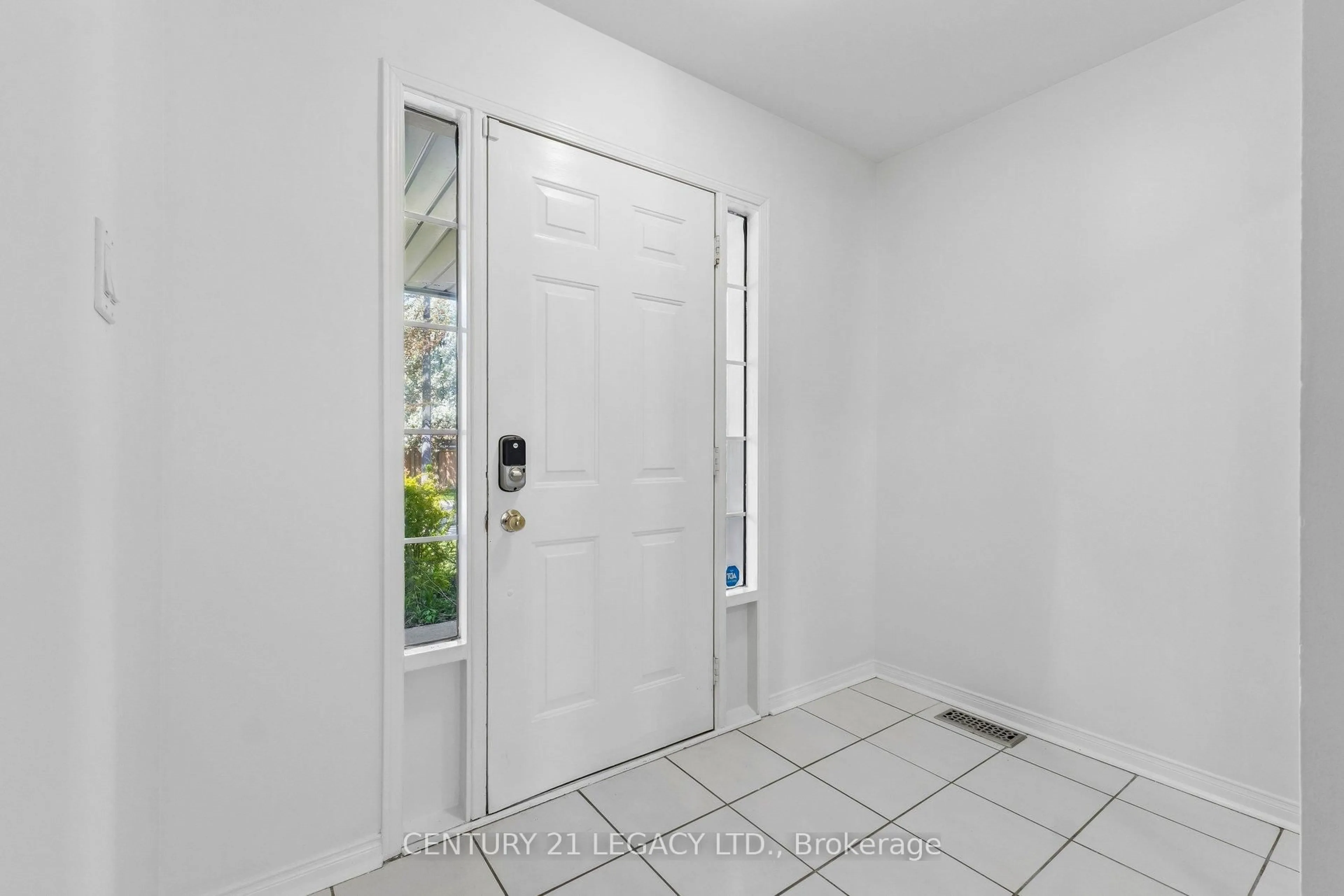 Indoor entryway for 29 Woolf Cres, Ajax Ontario L1S 7N5