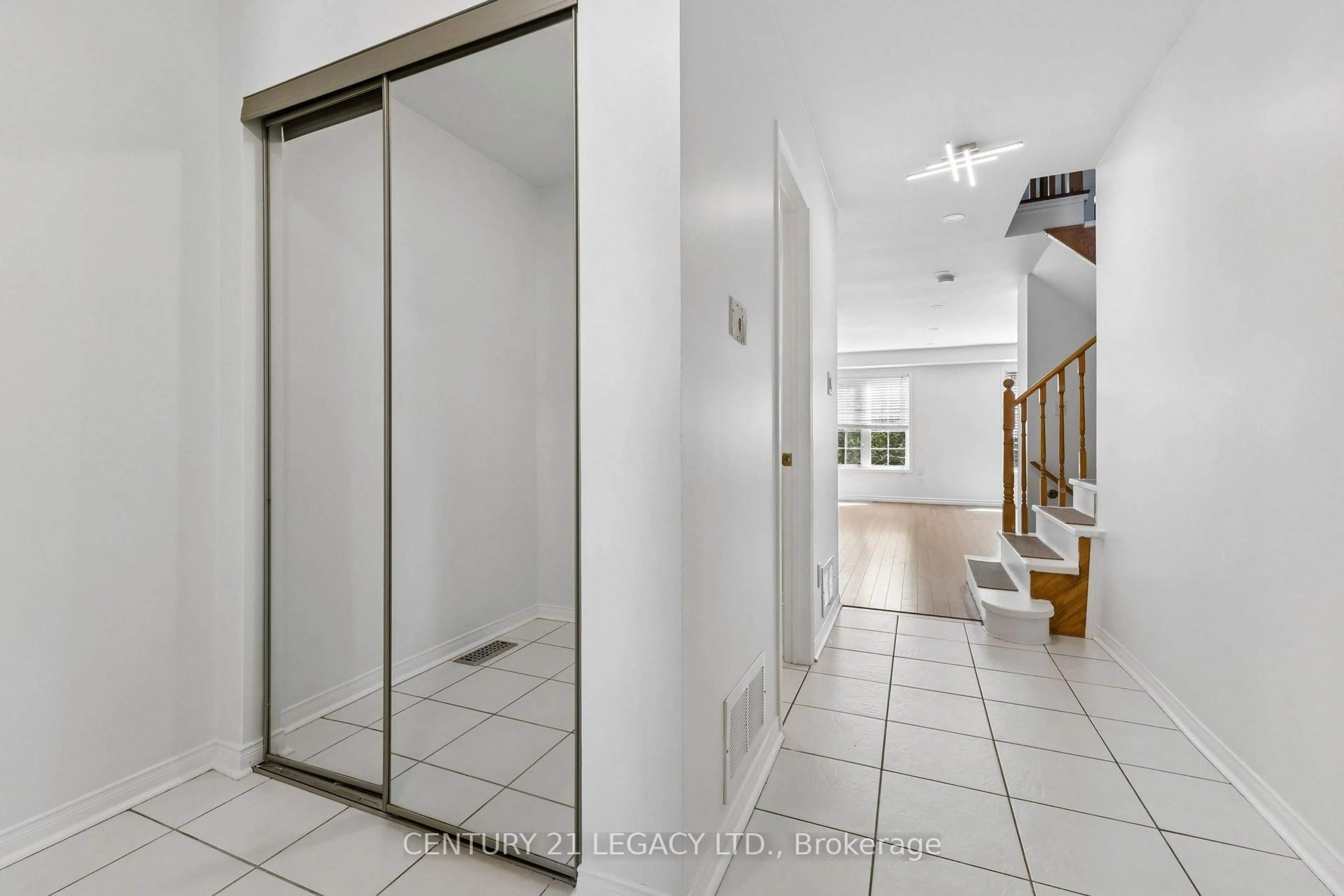 Indoor entryway for 29 Woolf Cres, Ajax Ontario L1S 7N5