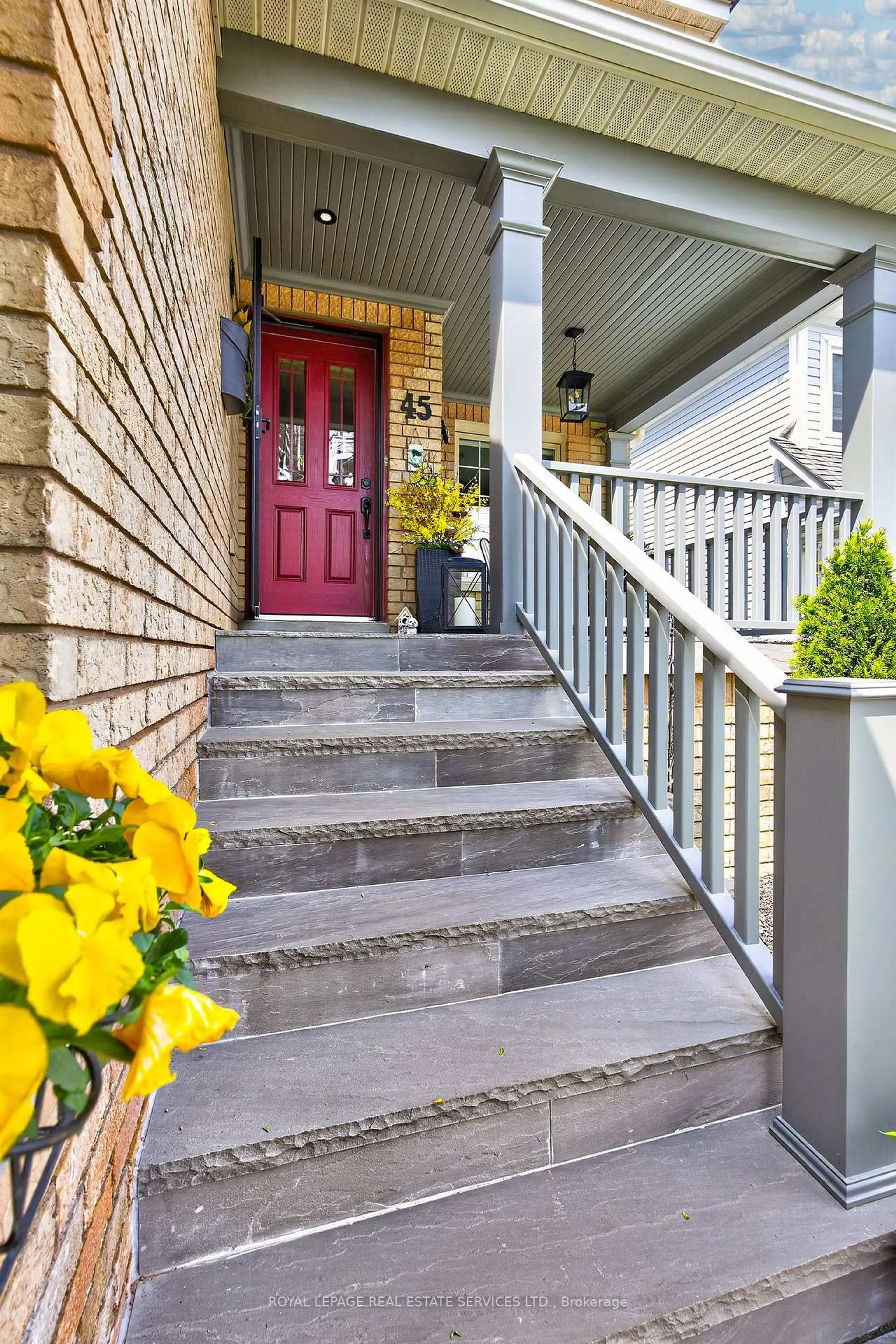 Unknown for 45 Rosemarie Cres, Whitby Ontario L1M 1G6