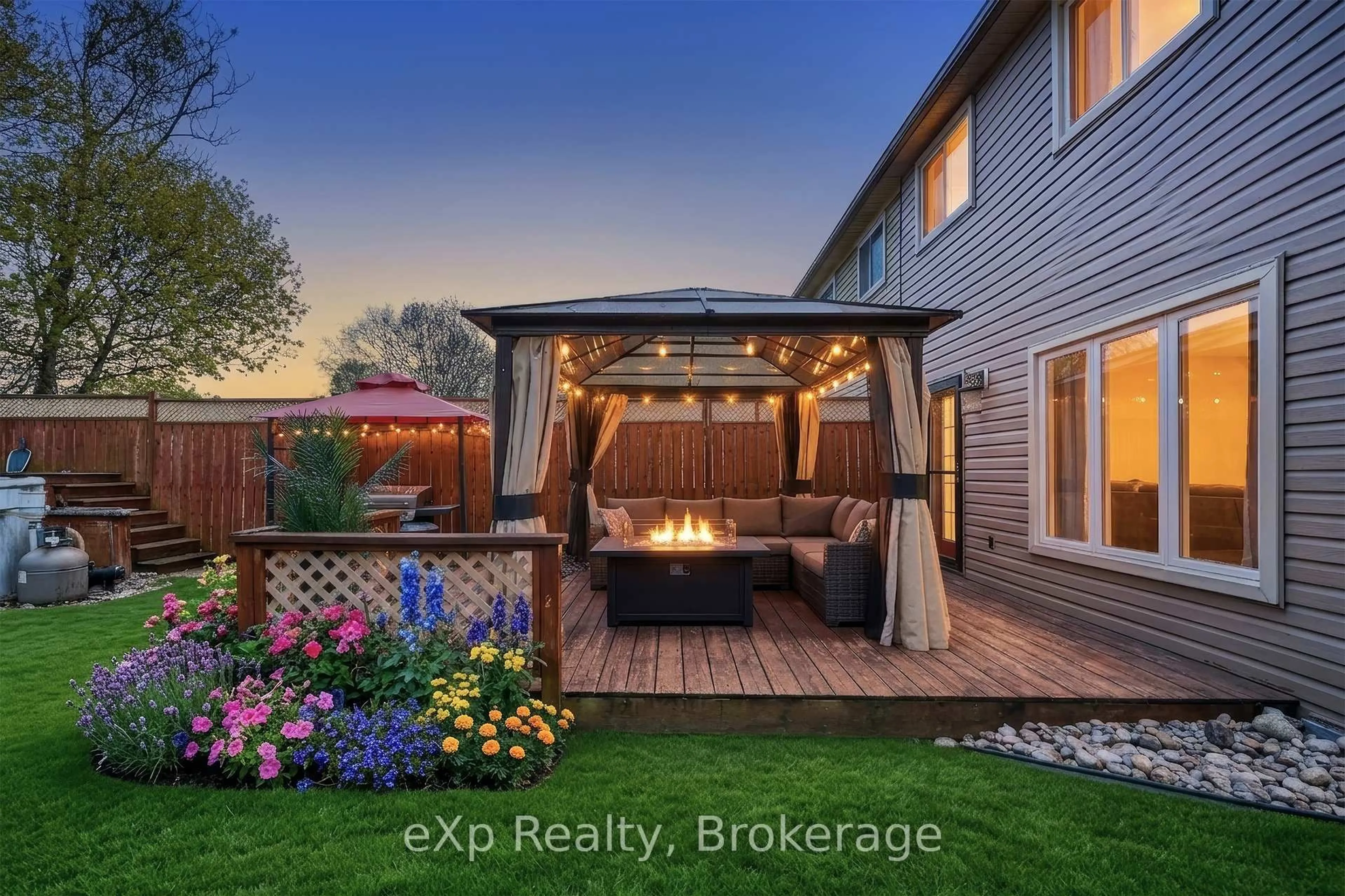 Patio, street for 146 Martin Rd, Clarington Ontario L1C 3N5