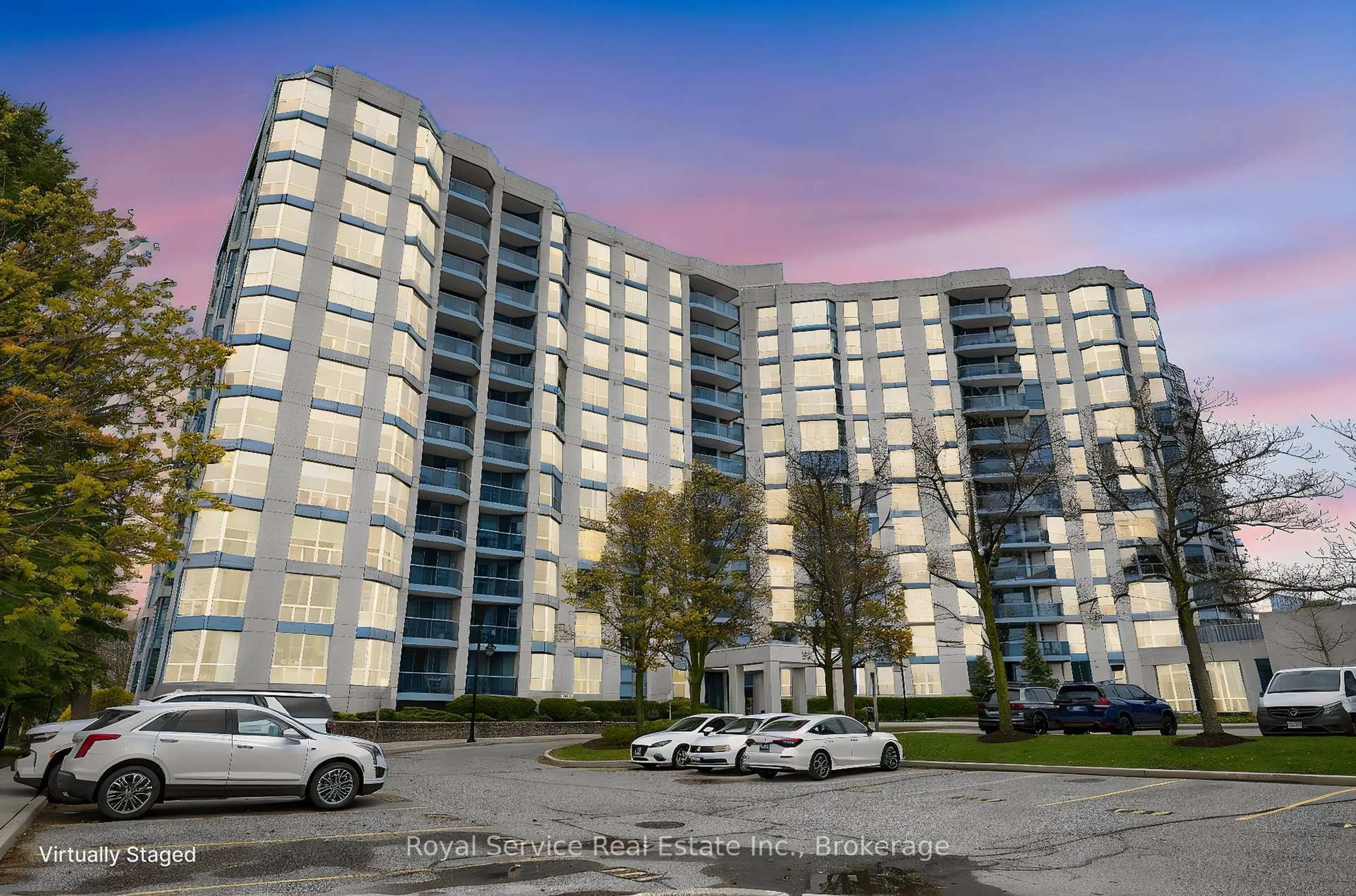 Unknown for 360 Watson St #910, Whitby Ontario L1N 9G2