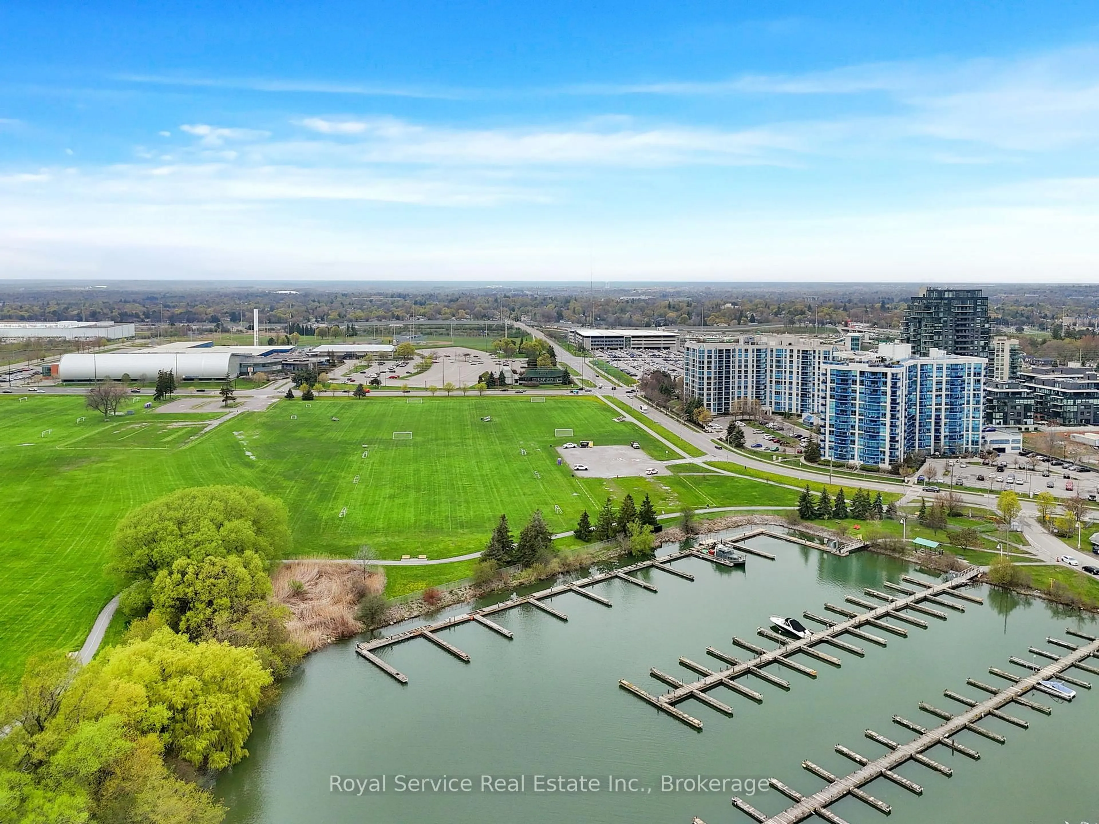 A pic from outside/outdoor area/front of a property/back of a property/a pic from drone, water/lake/river/ocean view for 360 Watson St #910, Whitby Ontario L1N 9G2