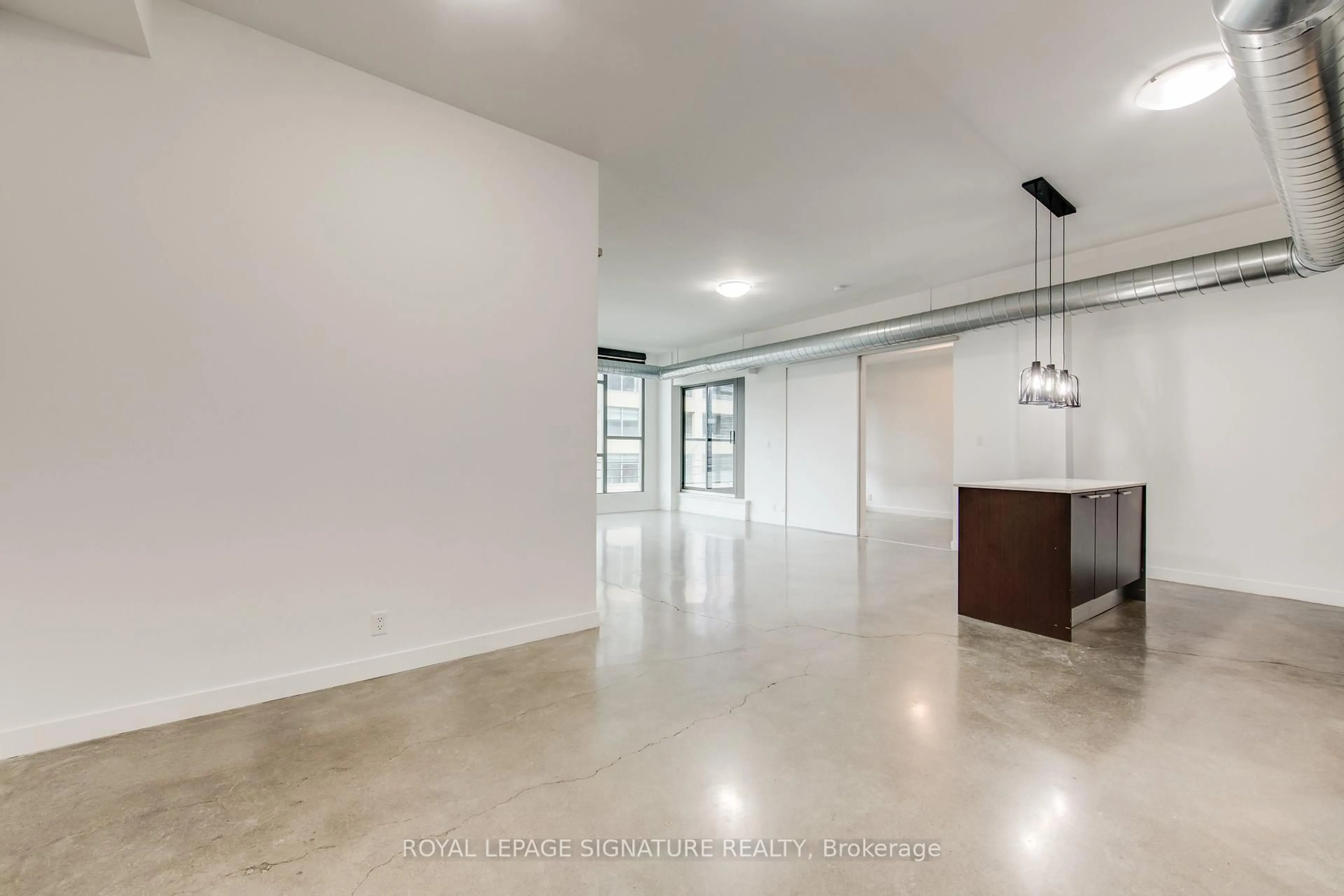 A pic of a room for 625 Queen St #211, Toronto Ontario M4M 1G7