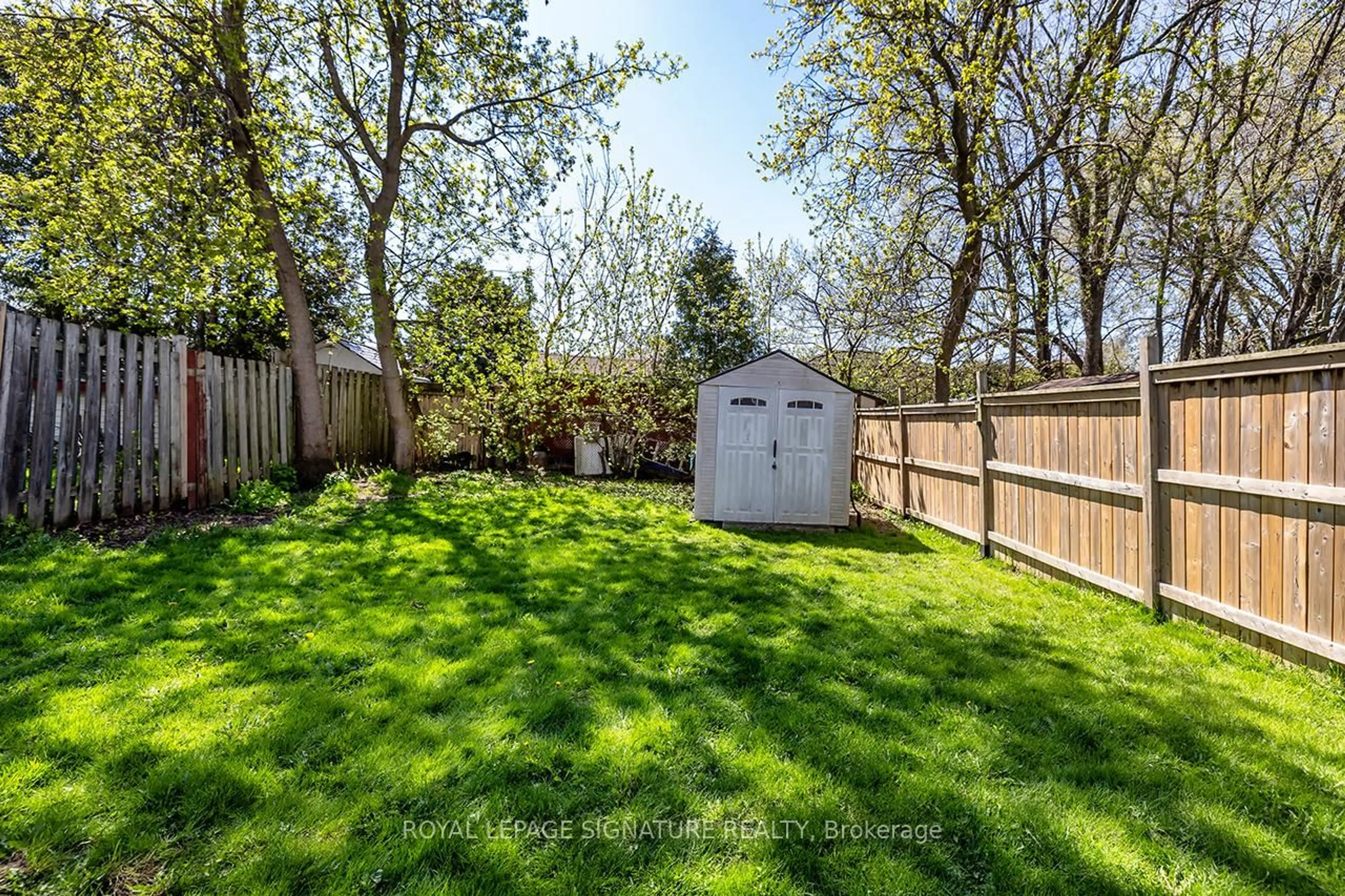 Shed for 593 Gibb St, Oshawa Ontario L1J 1Z6