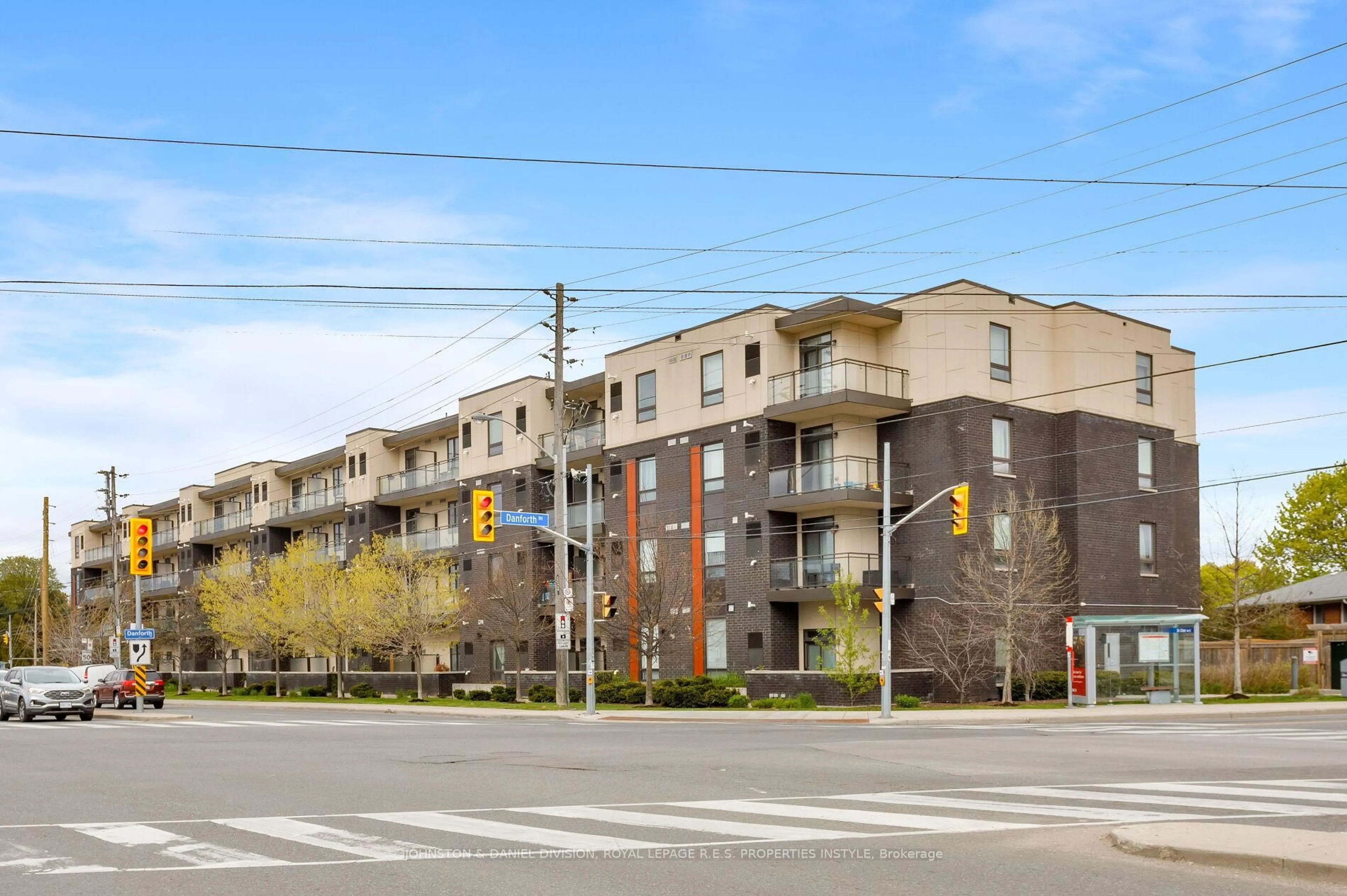 Unknown for 3560 St. Clair Ave #408, Toronto Ontario M1K 0A9