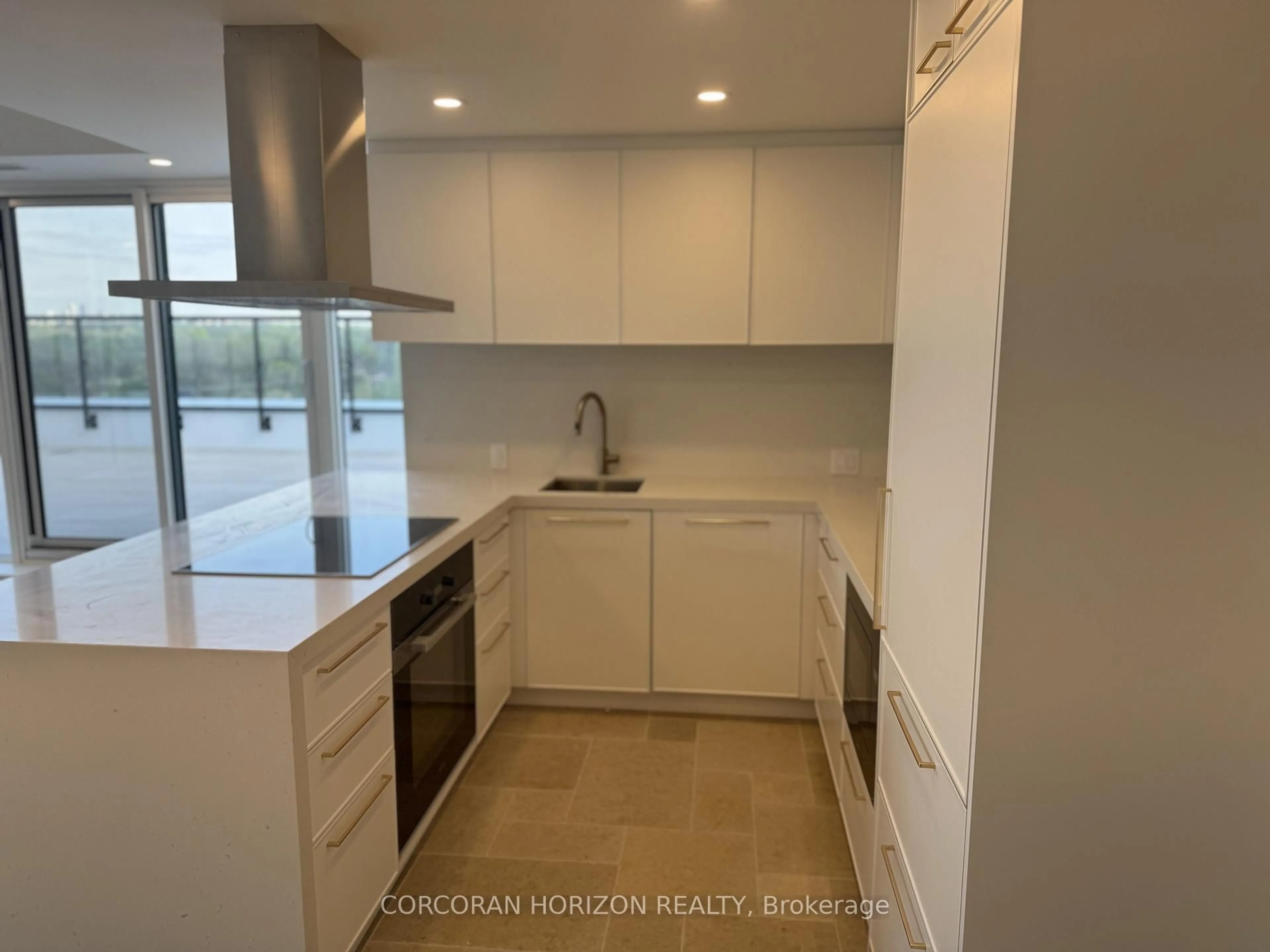 Standard kitchen, ceramic/tile floor for 1050 Eastern Ave #819, Toronto Ontario M4L 0B7
