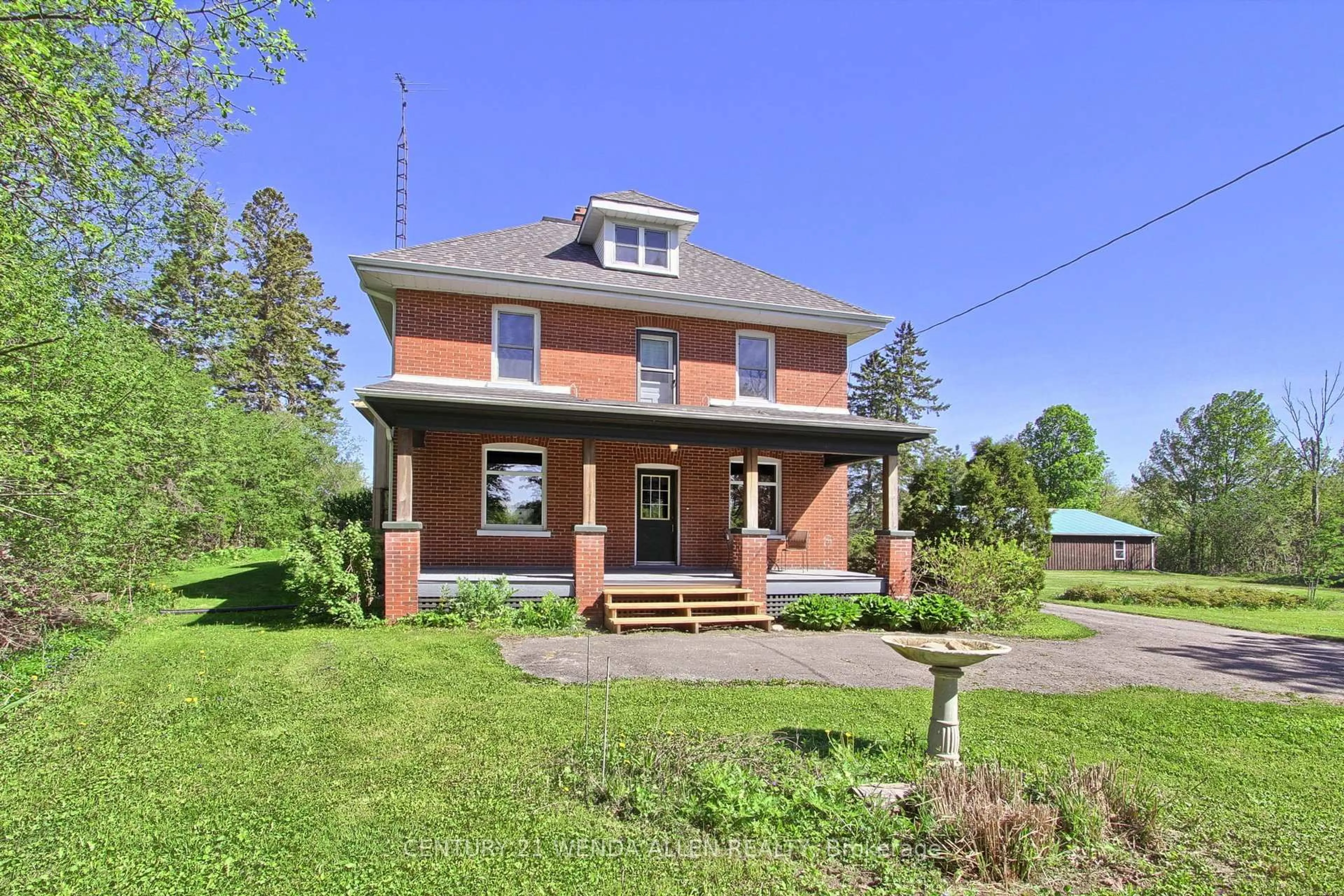 Home with brick exterior material, building for 2090 Concession 9 Rd, Pickering Ontario L1Y 1A1