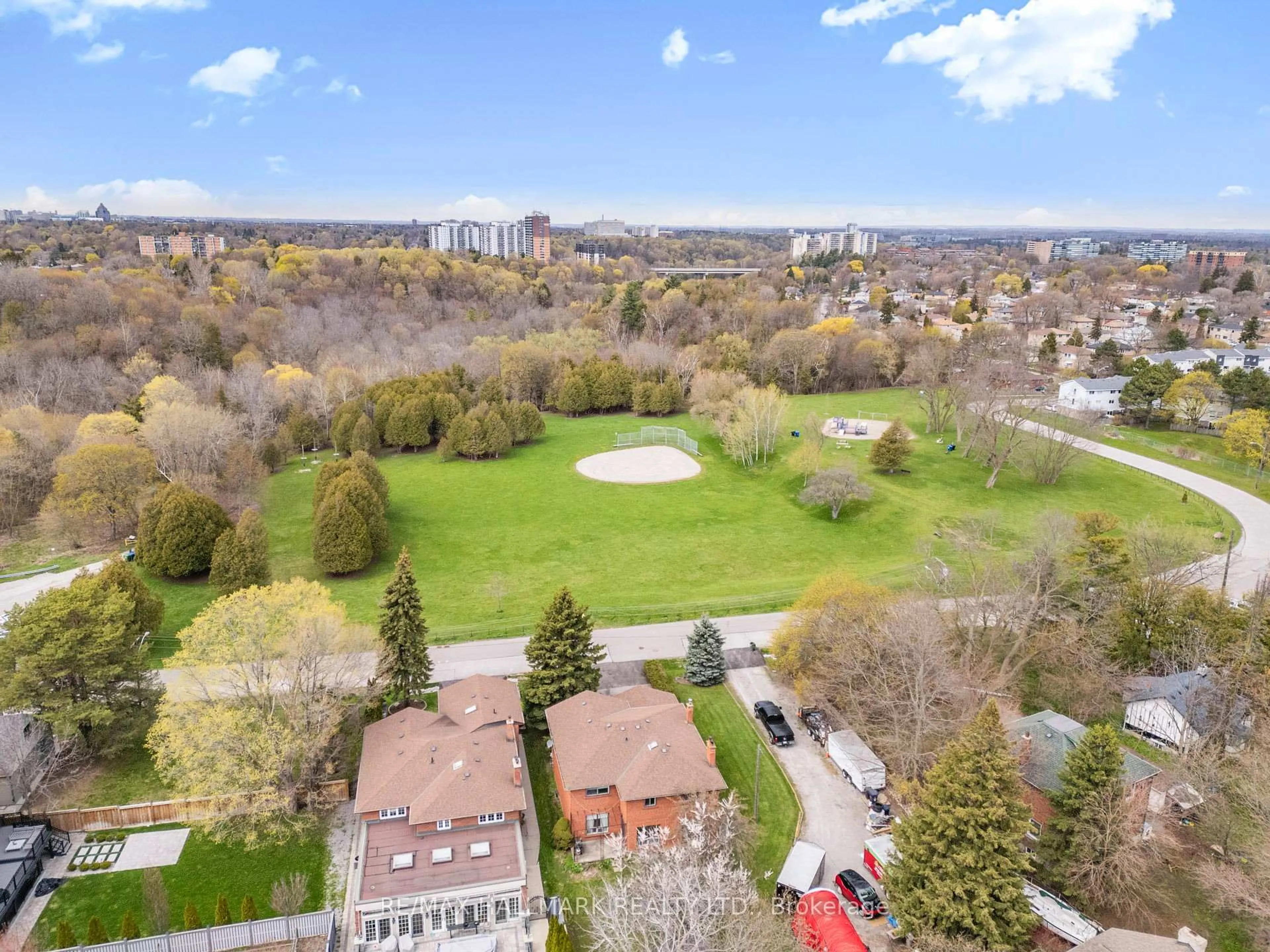 A pic from outside/outdoor area/front of a property/back of a property/a pic from drone, city buildings view from balcony for 11 Greenvale Terr, Toronto Ontario M1E 2B7