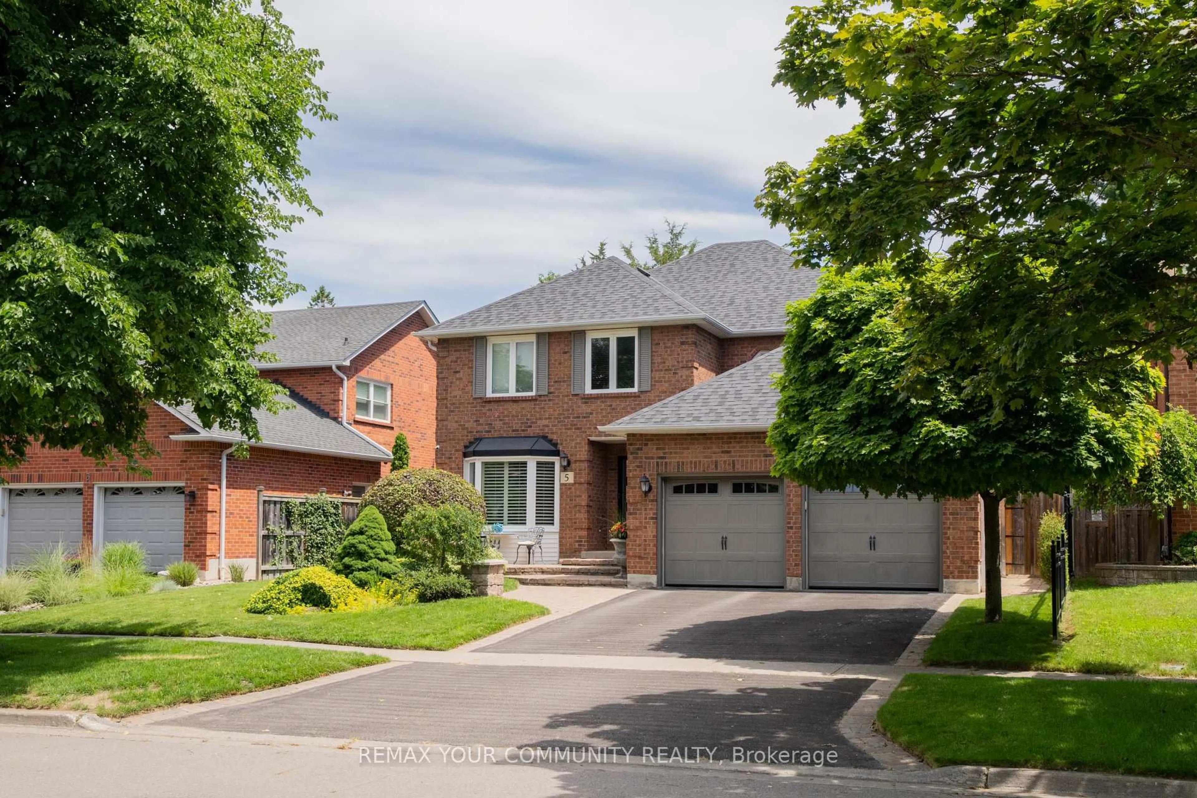Home with brick exterior material, street for 5 Carriage Lane, Clarington Ontario L1E 1J9
