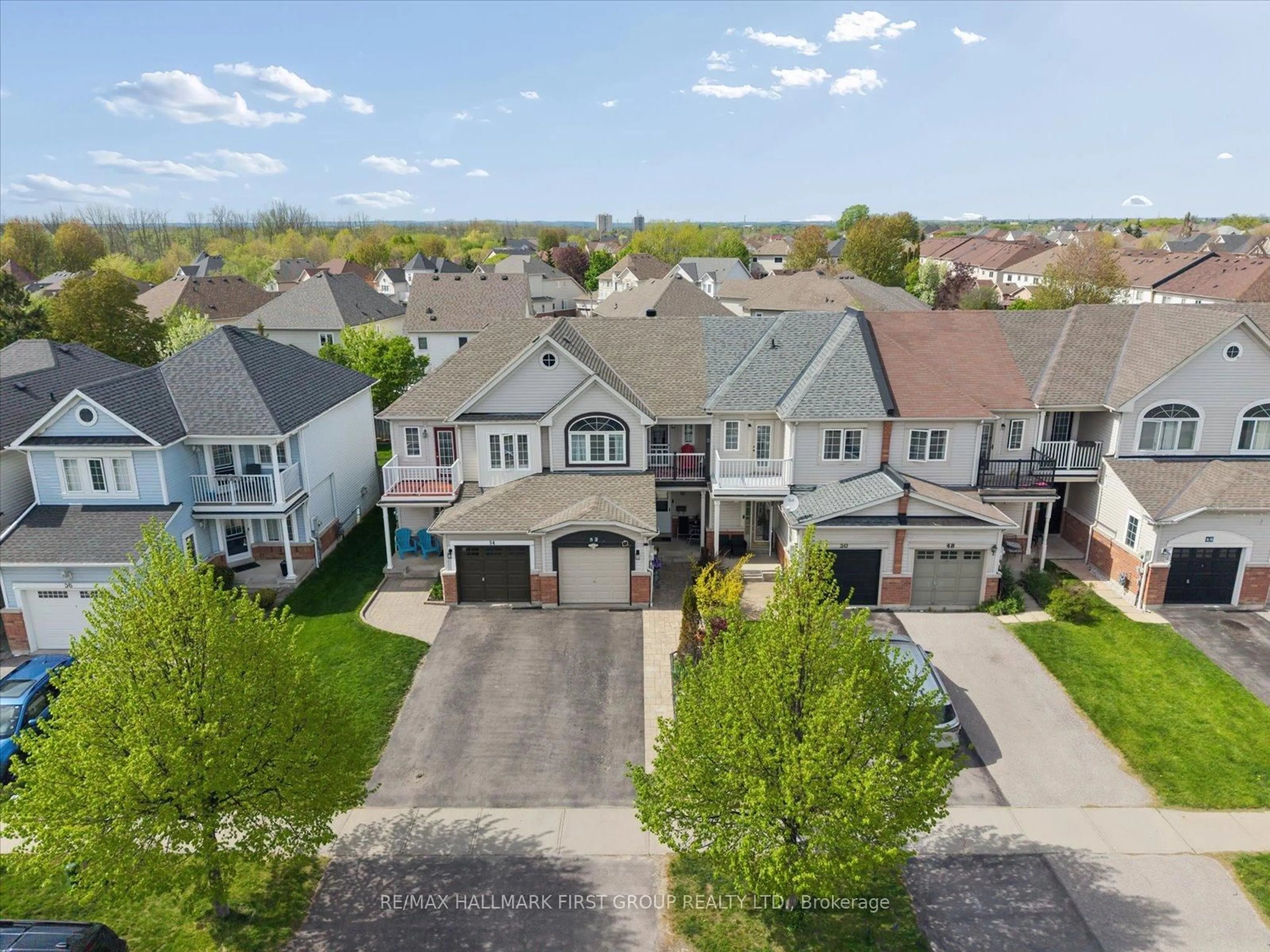 A pic from outside/outdoor area/front of a property/back of a property/a pic from drone, street for 52 Anchorage Ave, Whitby Ontario L1N 9P1