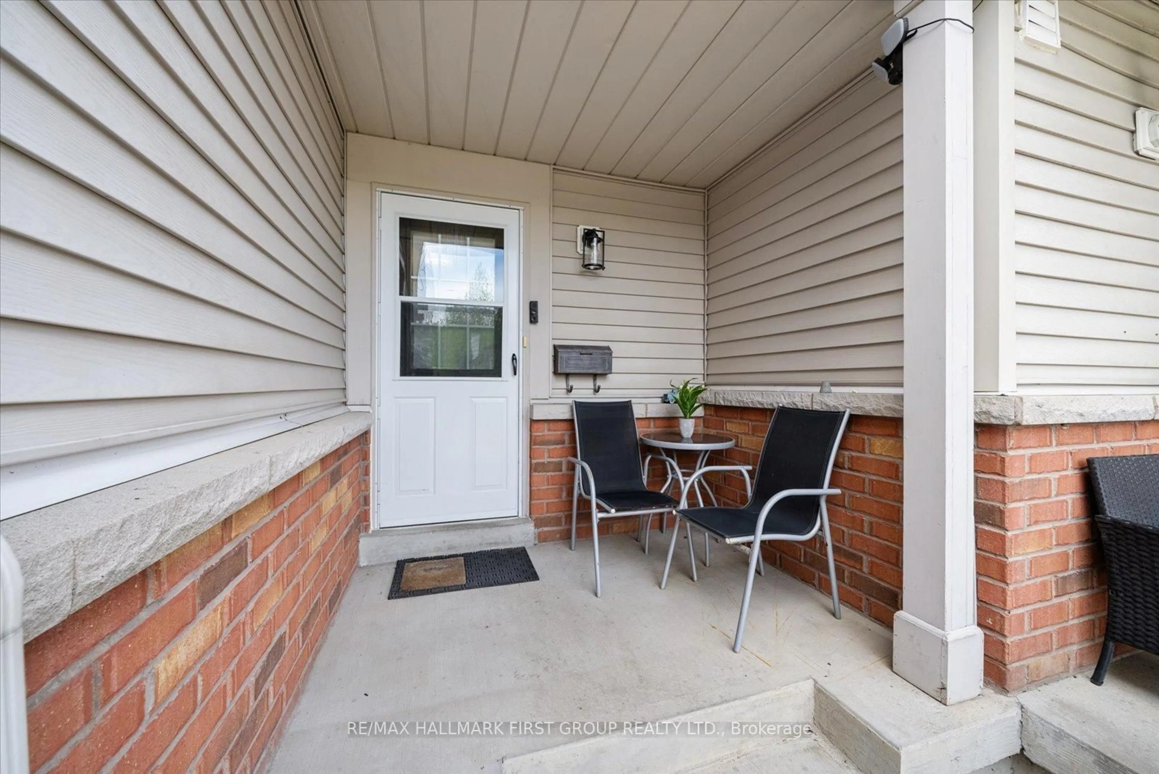 Patio, street for 52 Anchorage Ave, Whitby Ontario L1N 9P1