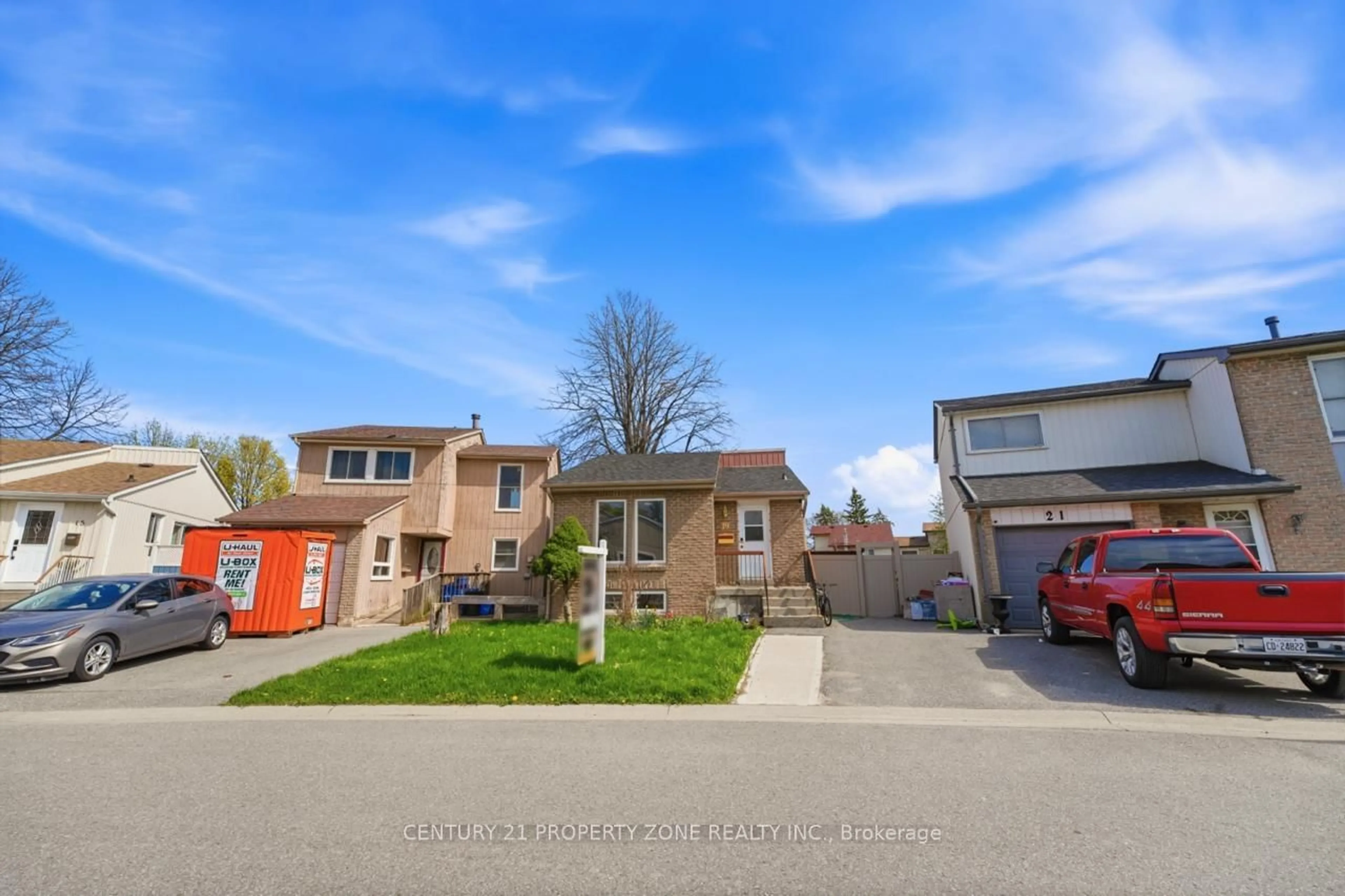 A pic from outside/outdoor area/front of a property/back of a property/a pic from drone, street for 19 Medley Lane #51, Ajax Ontario L1S 3P5