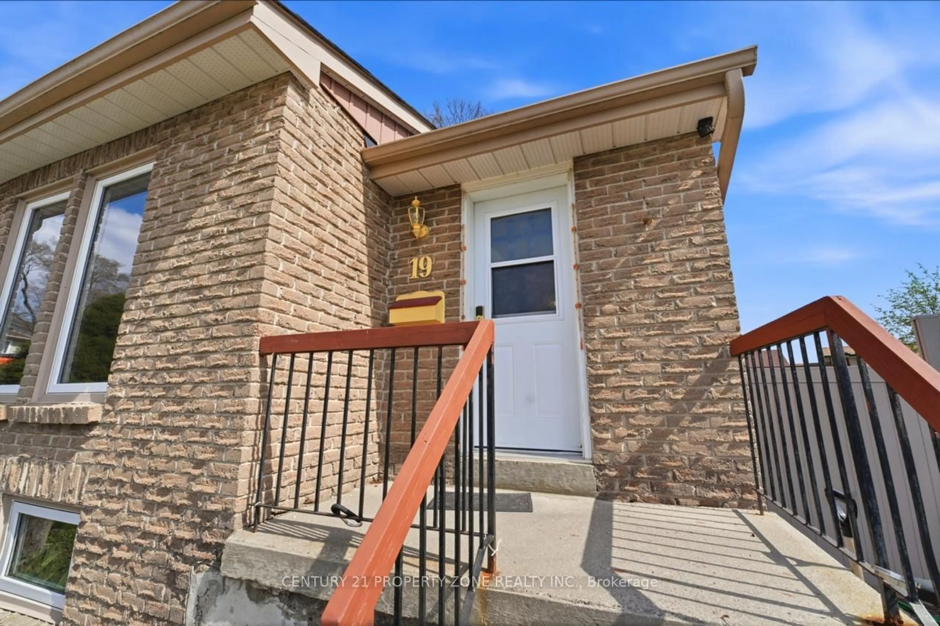 Home with brick exterior material, street for 19 Medley Lane #51, Ajax Ontario L1S 3P5