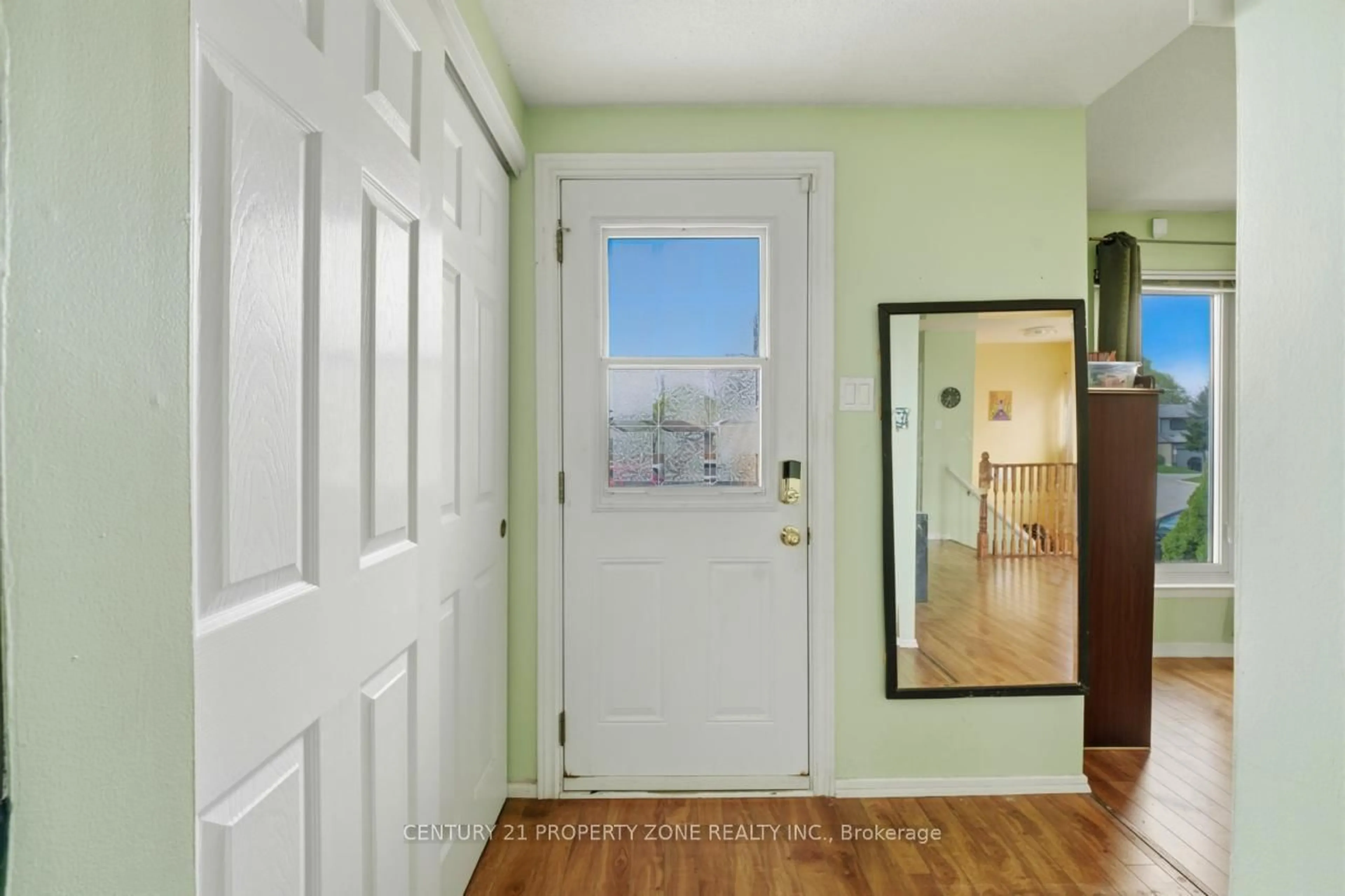 Indoor entryway for 19 Medley Lane #51, Ajax Ontario L1S 3P5