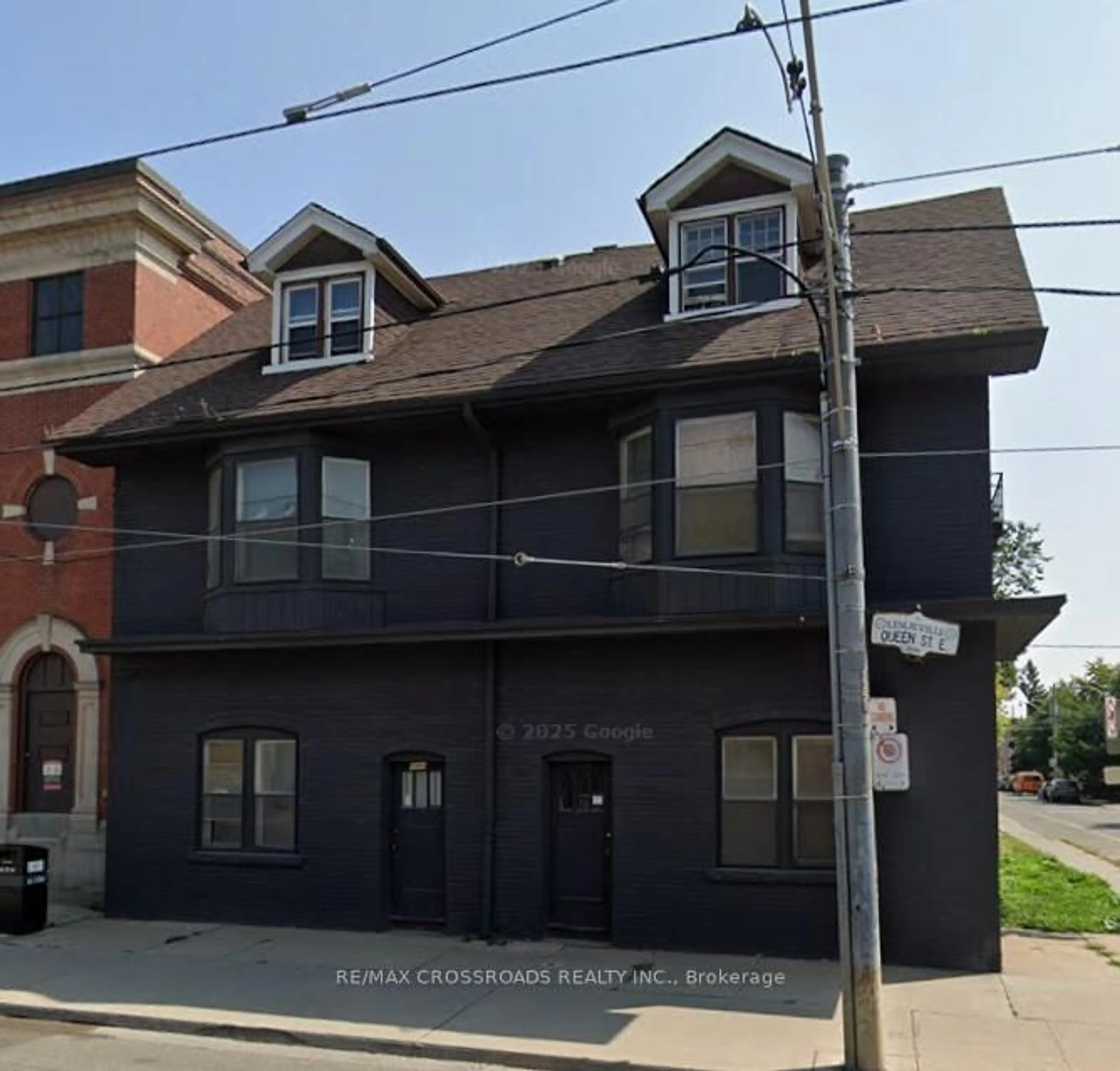 Unknown for 1351 Queen St, Toronto Ontario M4L 1C7