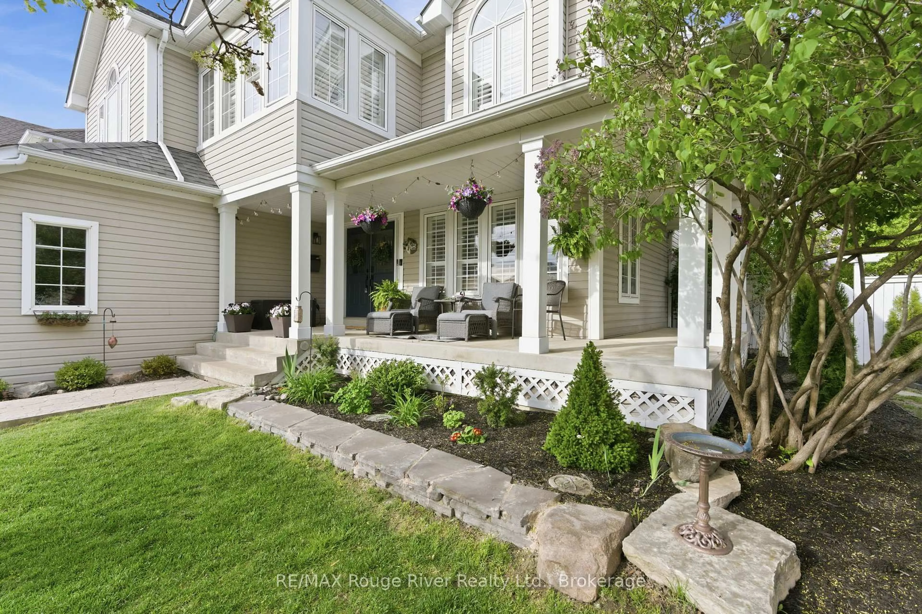 Unknown for 1 Sturgess Cres, Whitby Ontario L1M 1J9