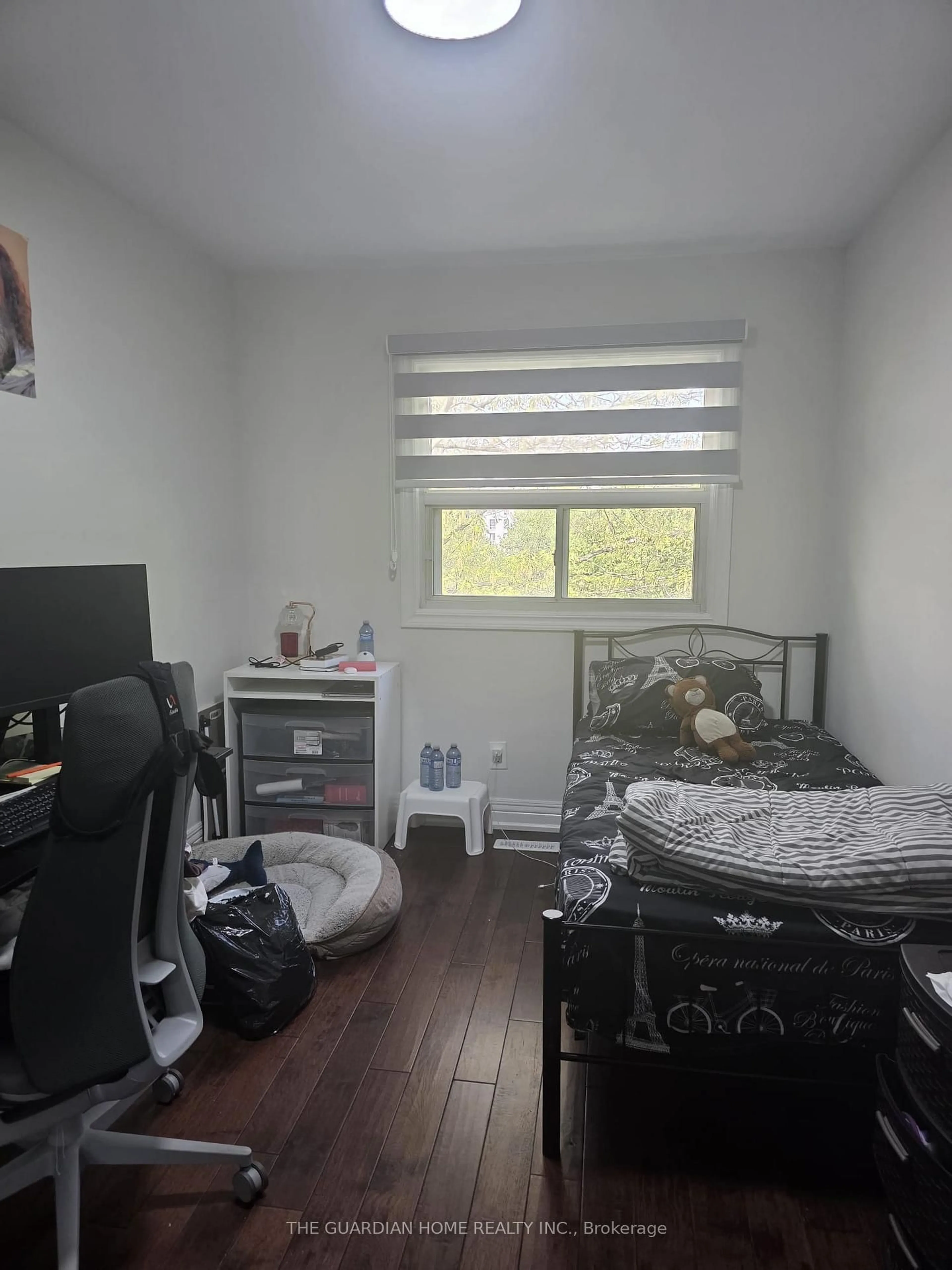 A pic of a room for 101 Dundalk Dr #5, Toronto Ontario M1P 4V1