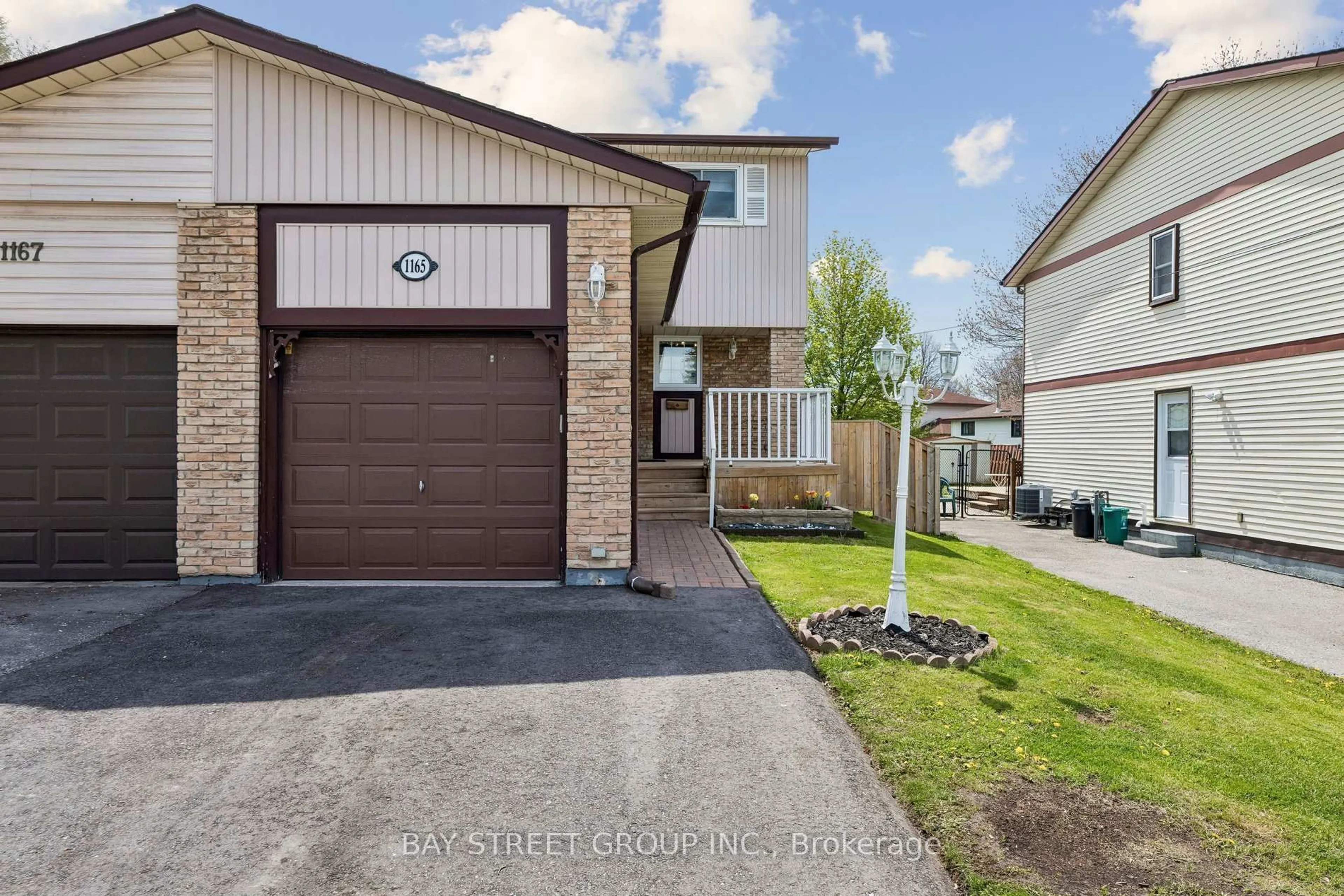 Unknown for 1165 Southdale Ave, Oshawa Ontario L1H 7Y9