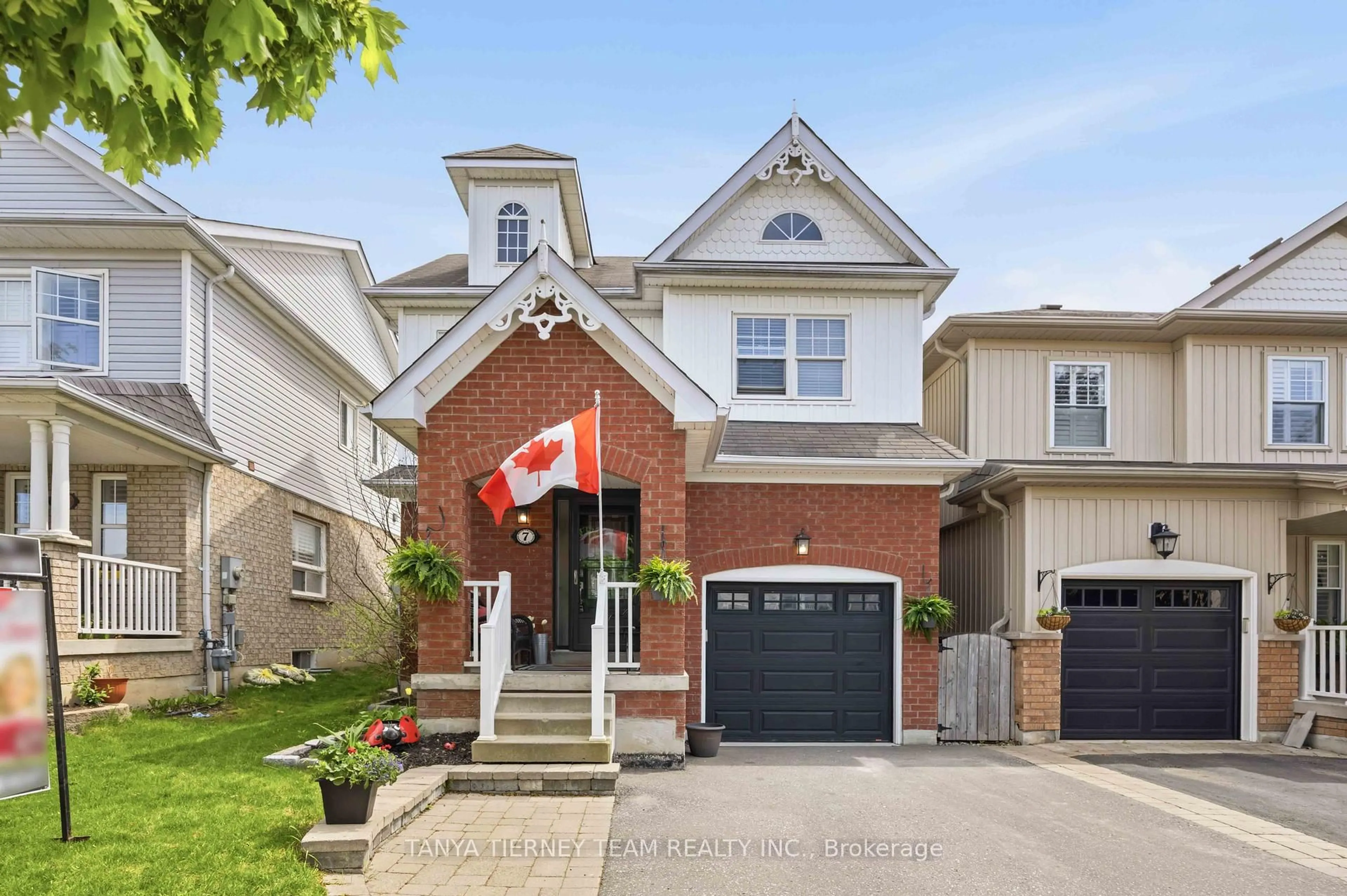 Home with brick exterior material, street for 7 Brownridge Pl, Whitby Ontario L1P 1W4