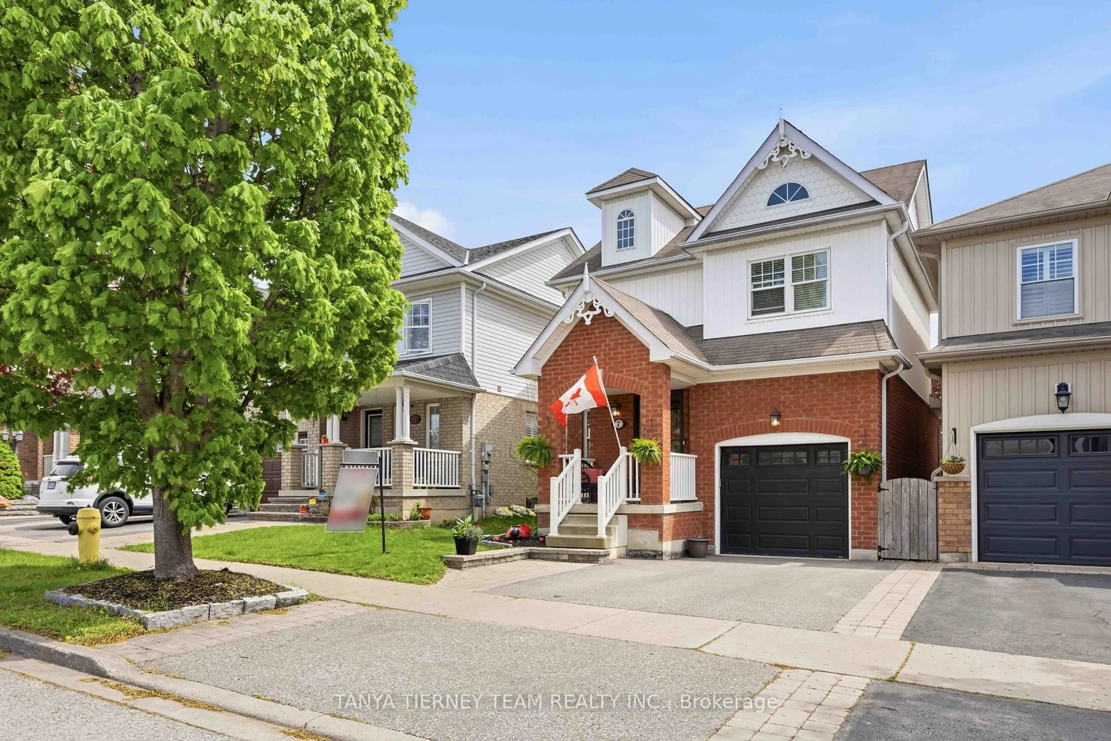 Home with brick exterior material, street for 7 Brownridge Pl, Whitby Ontario L1P 1W4
