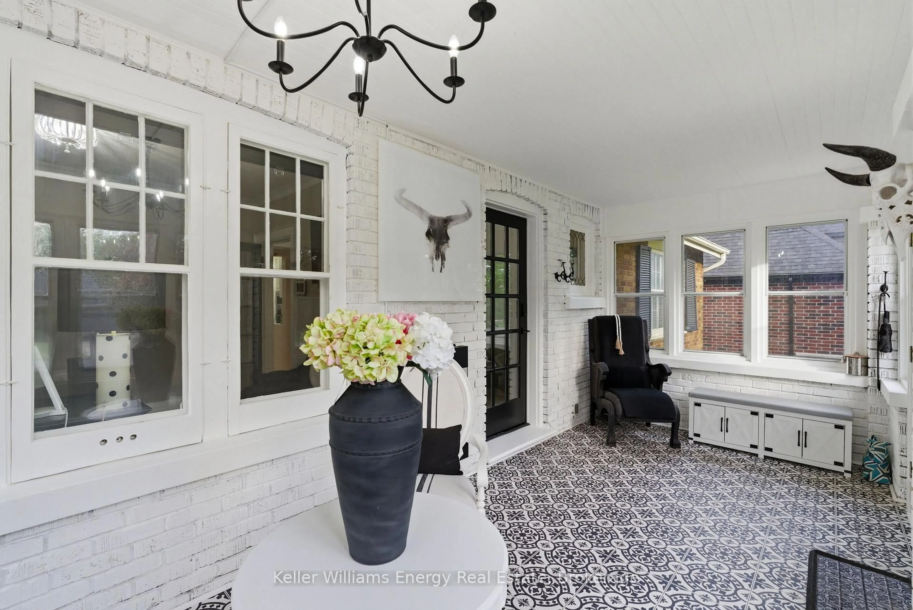 Unknown for 59 Bagot St, Whitby Ontario L1M 1A1