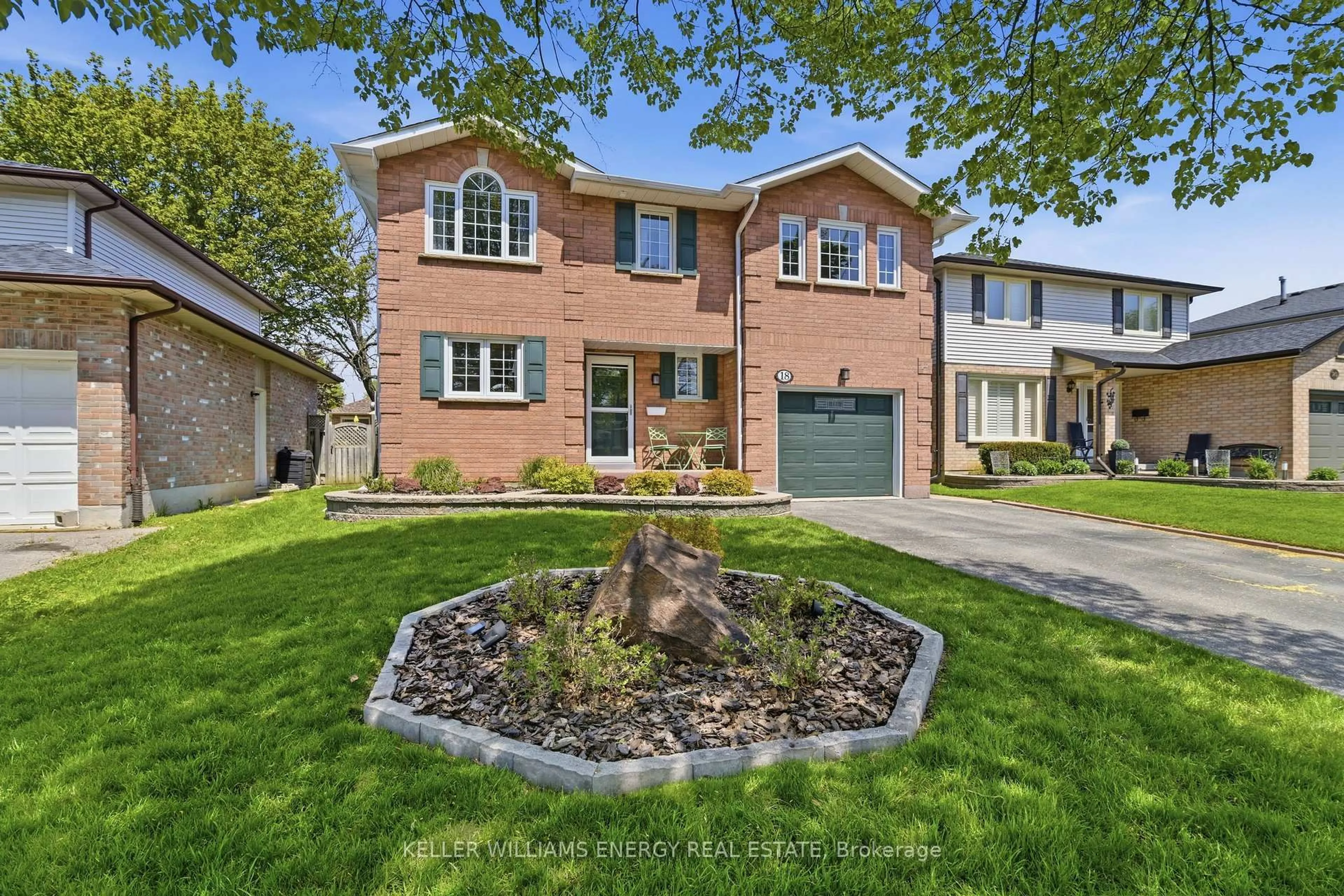 Home with brick exterior material, street for 18 ARRAN Crt, Clarington Ontario L1E 2E5