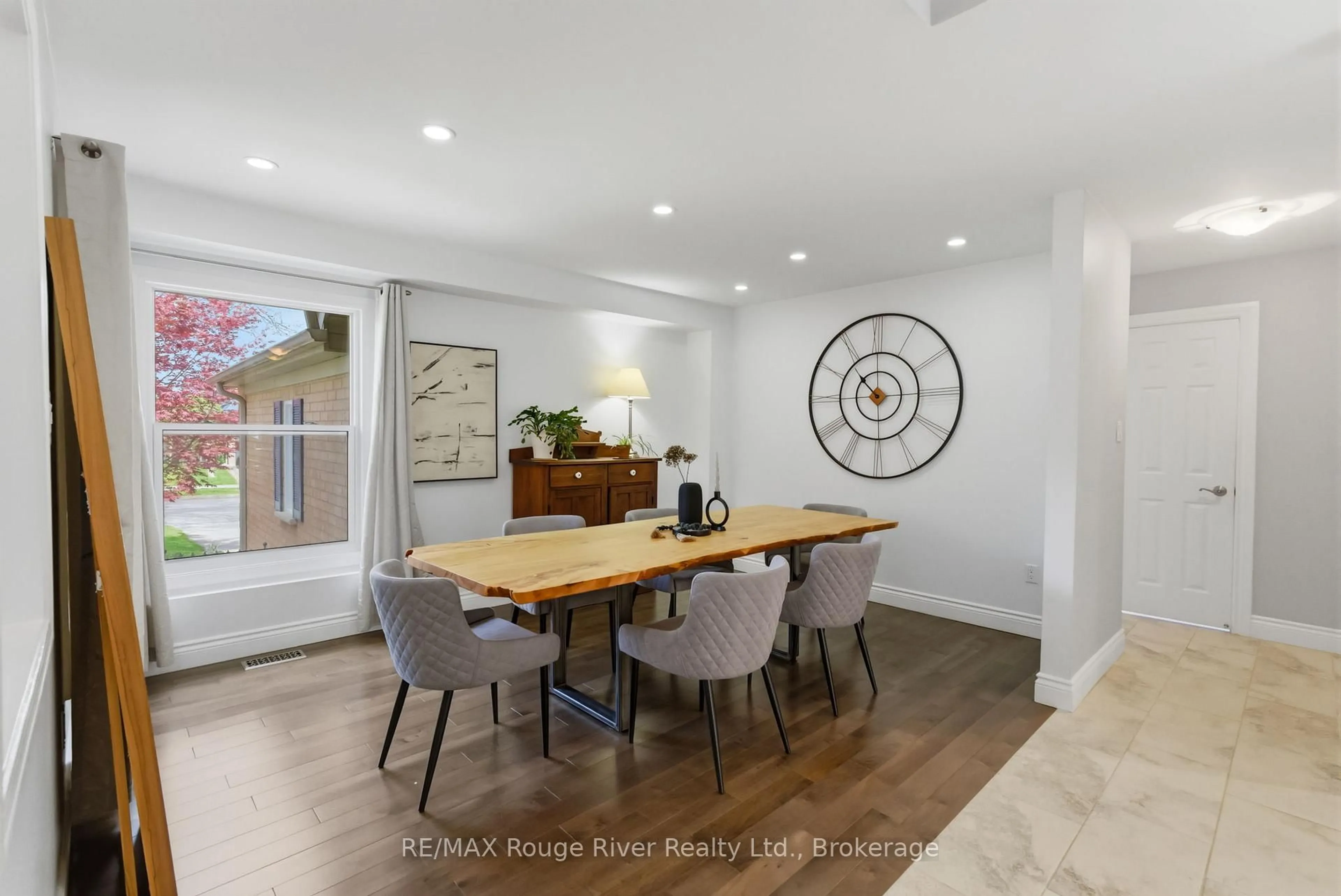 Dining room, unknown for 46 Wetherburn Dr, Whitby Ontario L1P 1M7