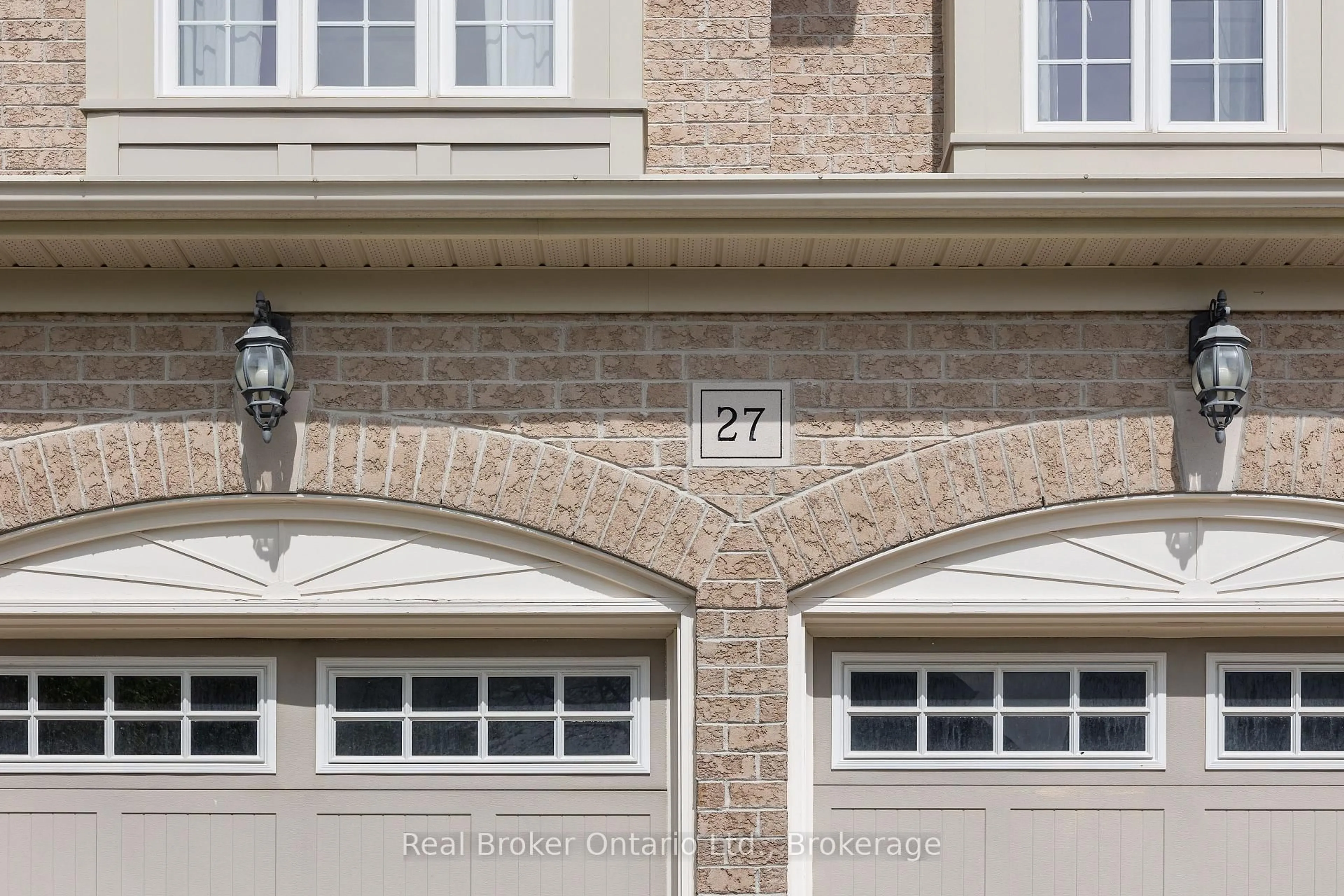 Home with brick exterior material, street for 27 Goodall Cres, Clarington Ontario L1C 0G2