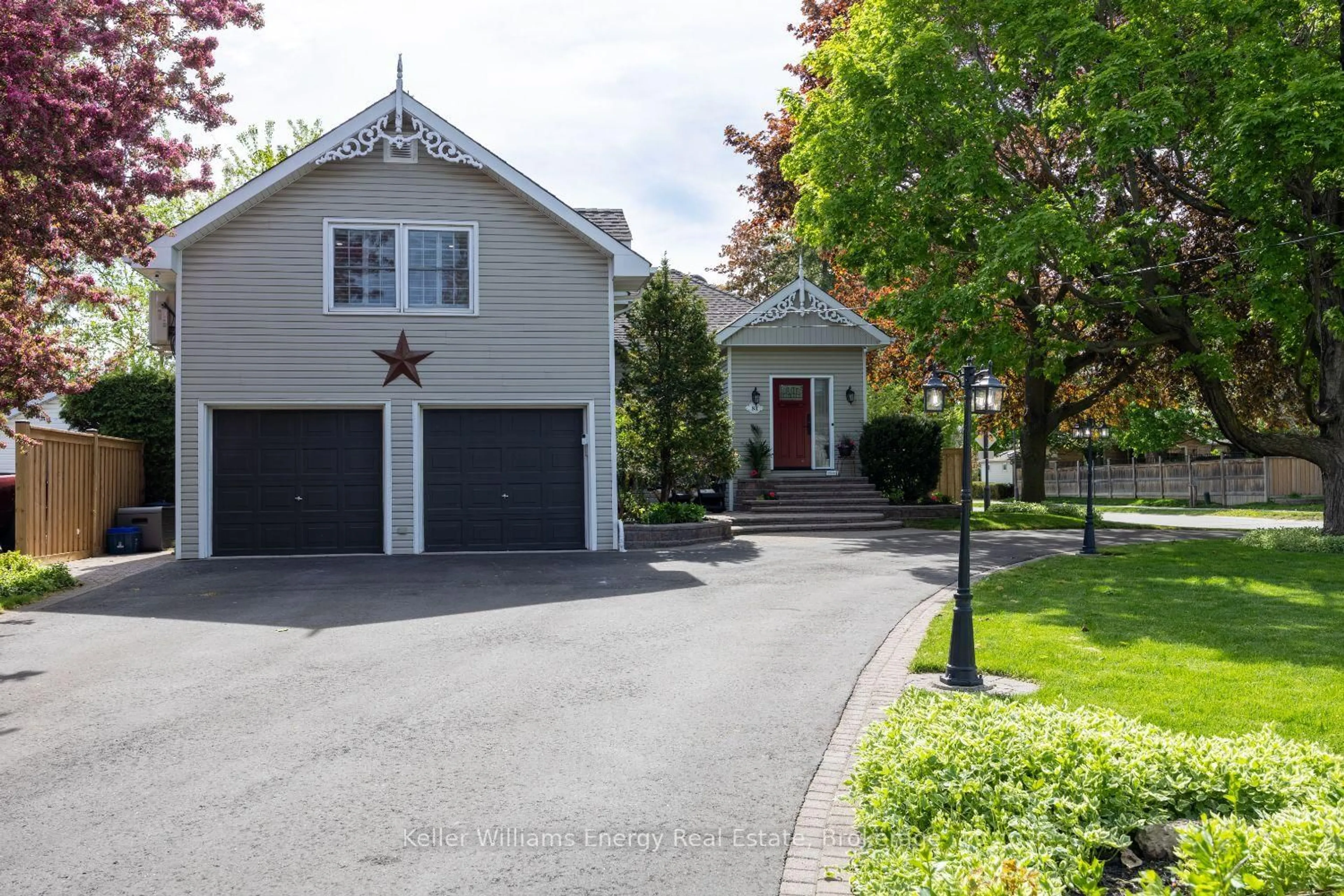 Unknown for 83 Cassels Rd, Whitby Ontario L1M 1C6