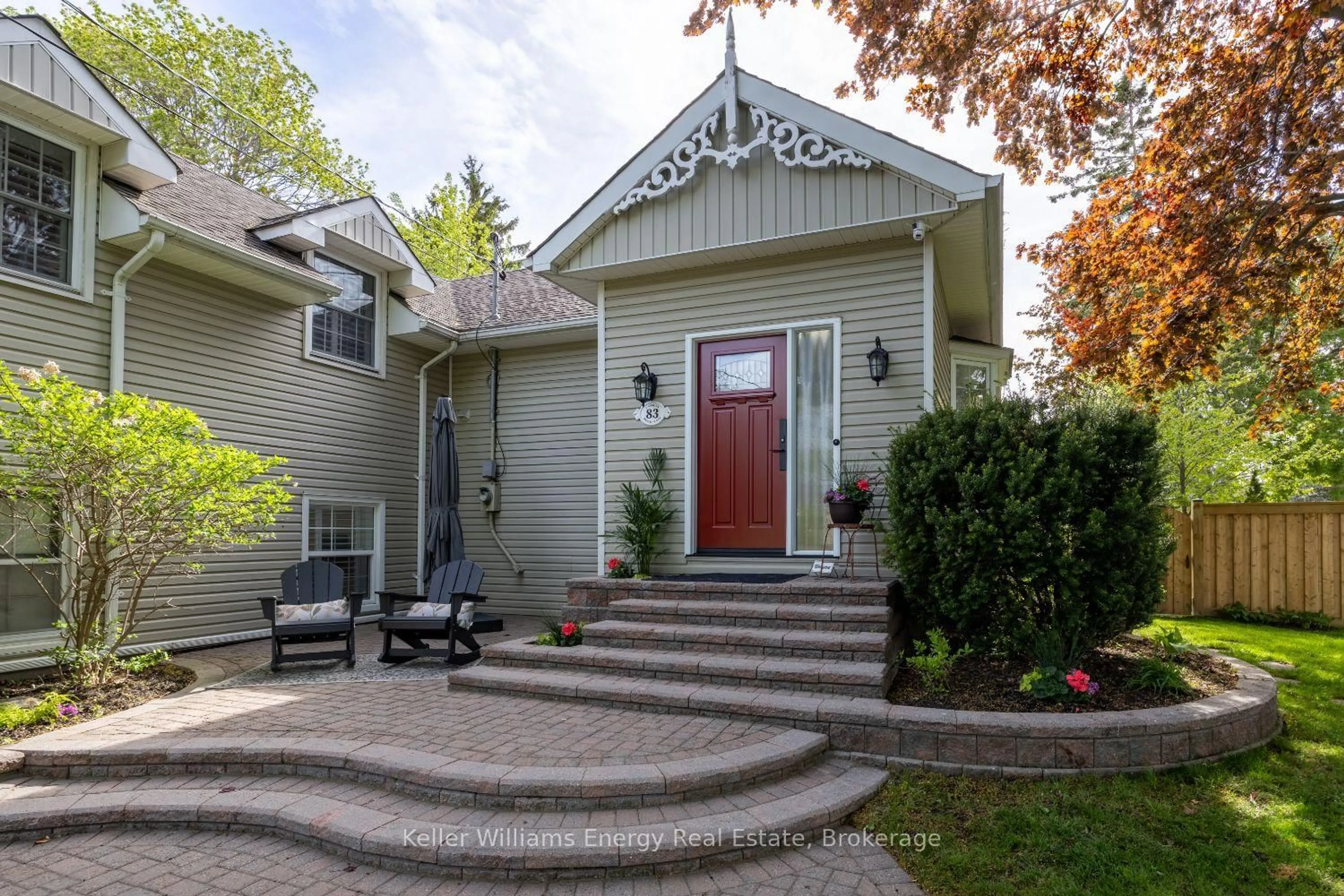 Home with vinyl exterior material, street for 83 Cassels Rd, Whitby Ontario L1M 1C6