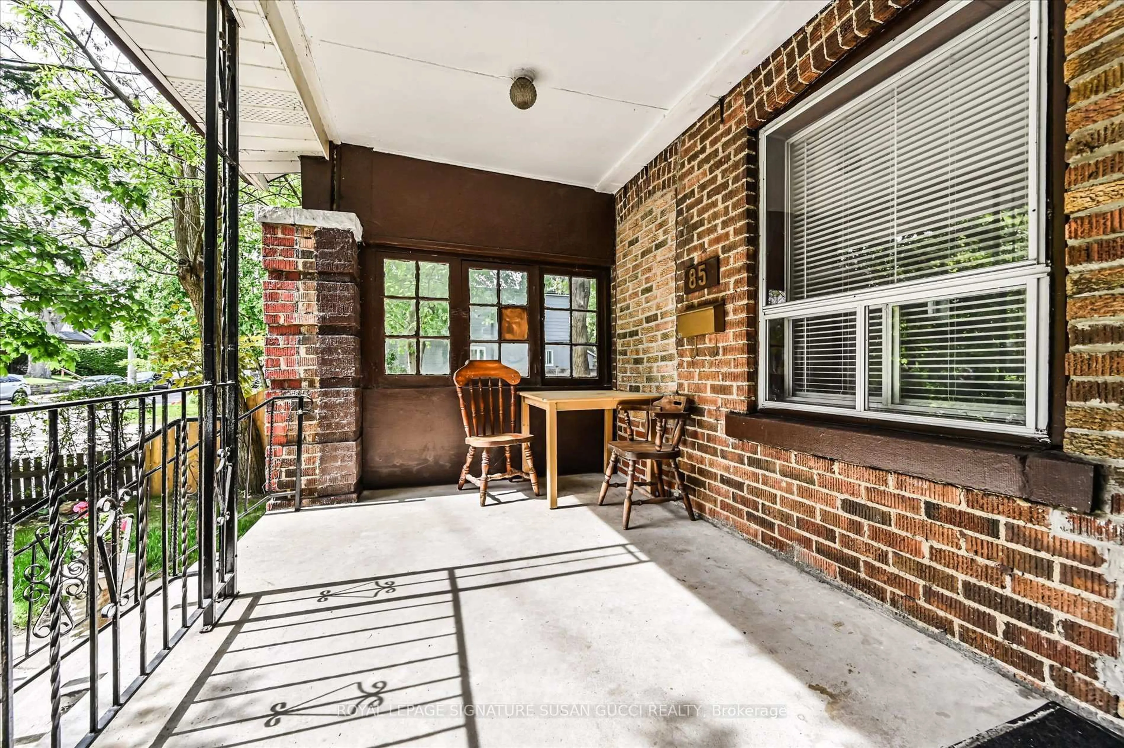 Patio, street for 85 Linsmore Cres, Toronto Ontario M4J 4K2