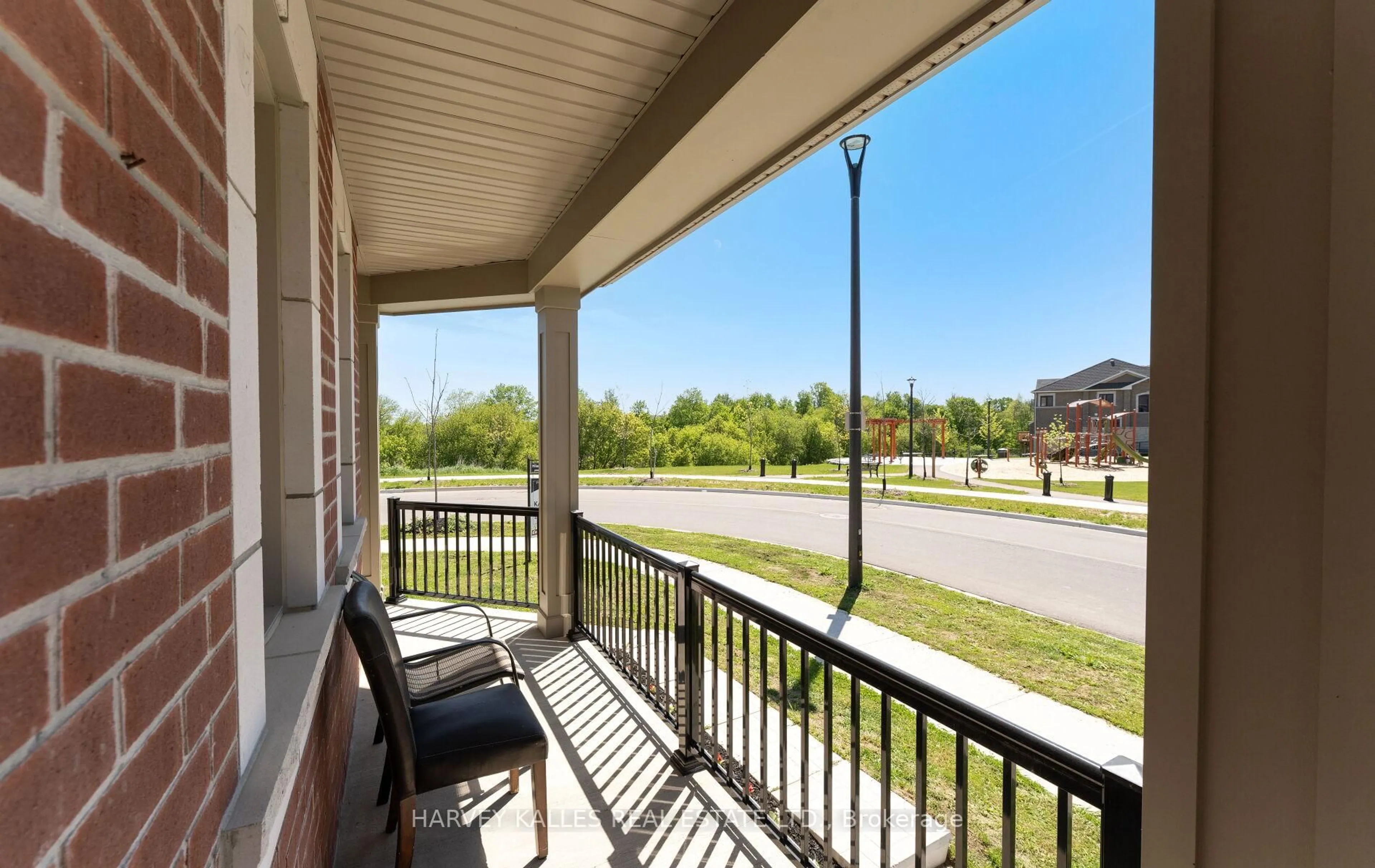 Patio, water/lake/river/ocean view for 1520 Scarlett Tr, Pickering Ontario L1X 0N9