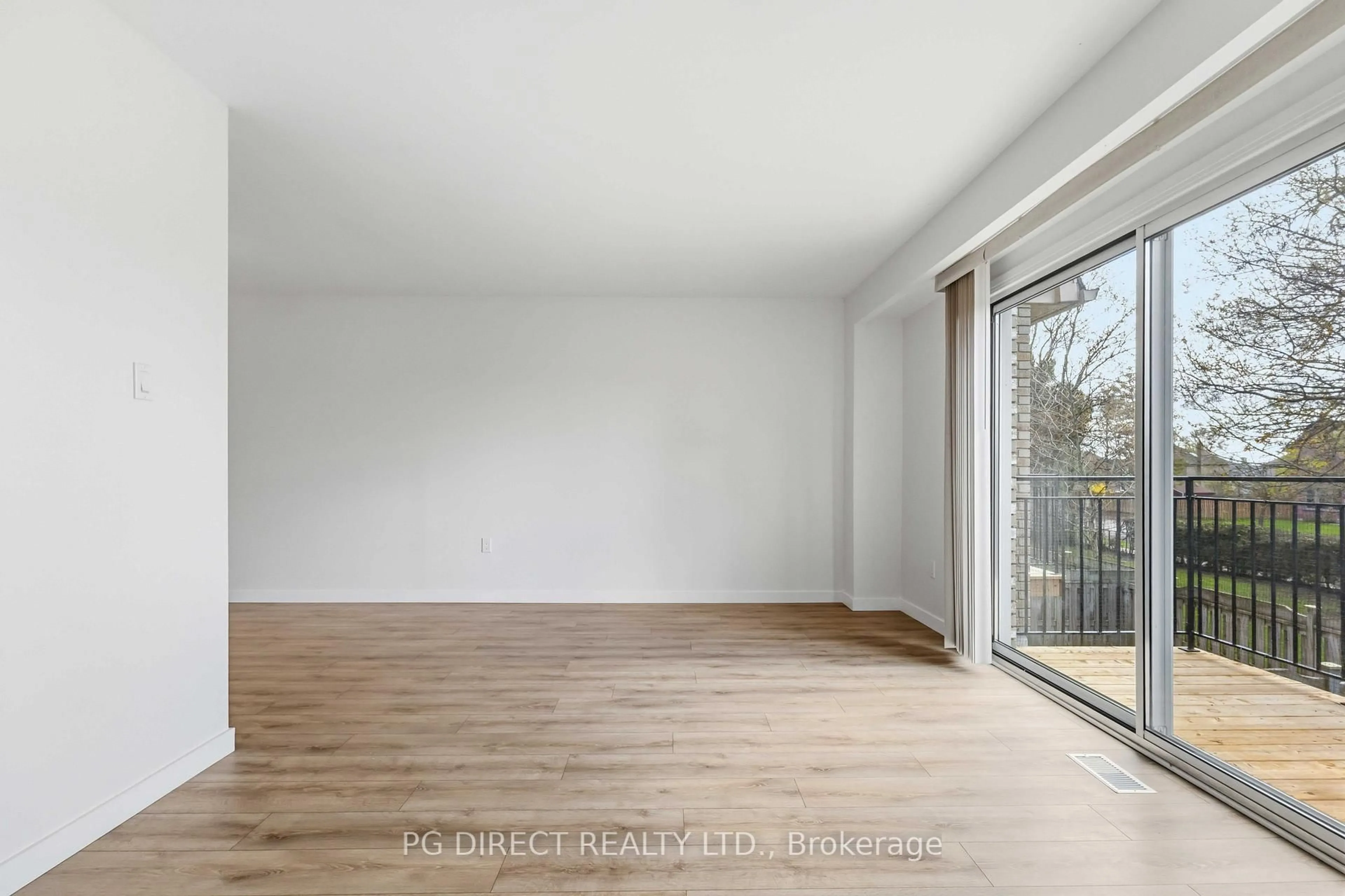 A pic of a room for 580 Eyer Dr #51, Pickering Ontario L1W 3B7