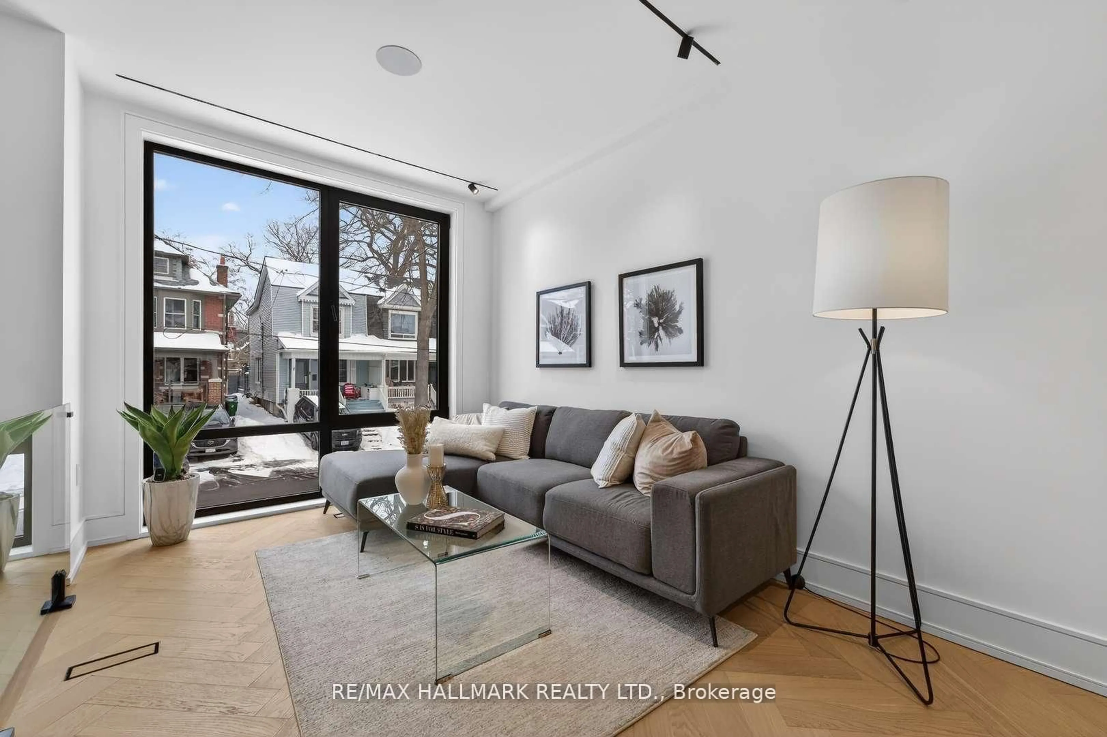 Living room with furniture, unknown for 10 Wheeler Ave, Toronto Ontario M4L 3V2