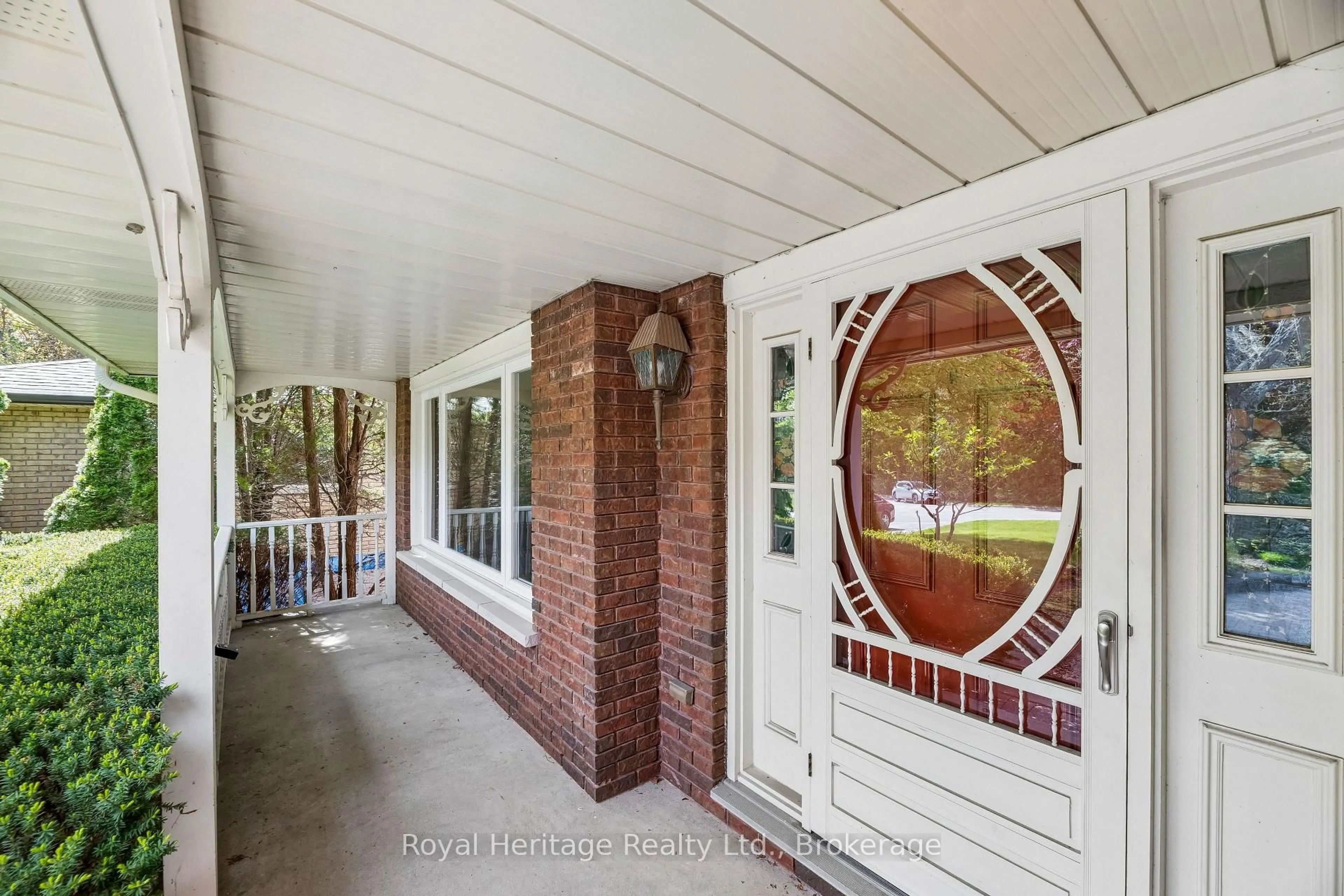 Unknown for 232 BEATRICE St, Oshawa Ontario L1G 7M9