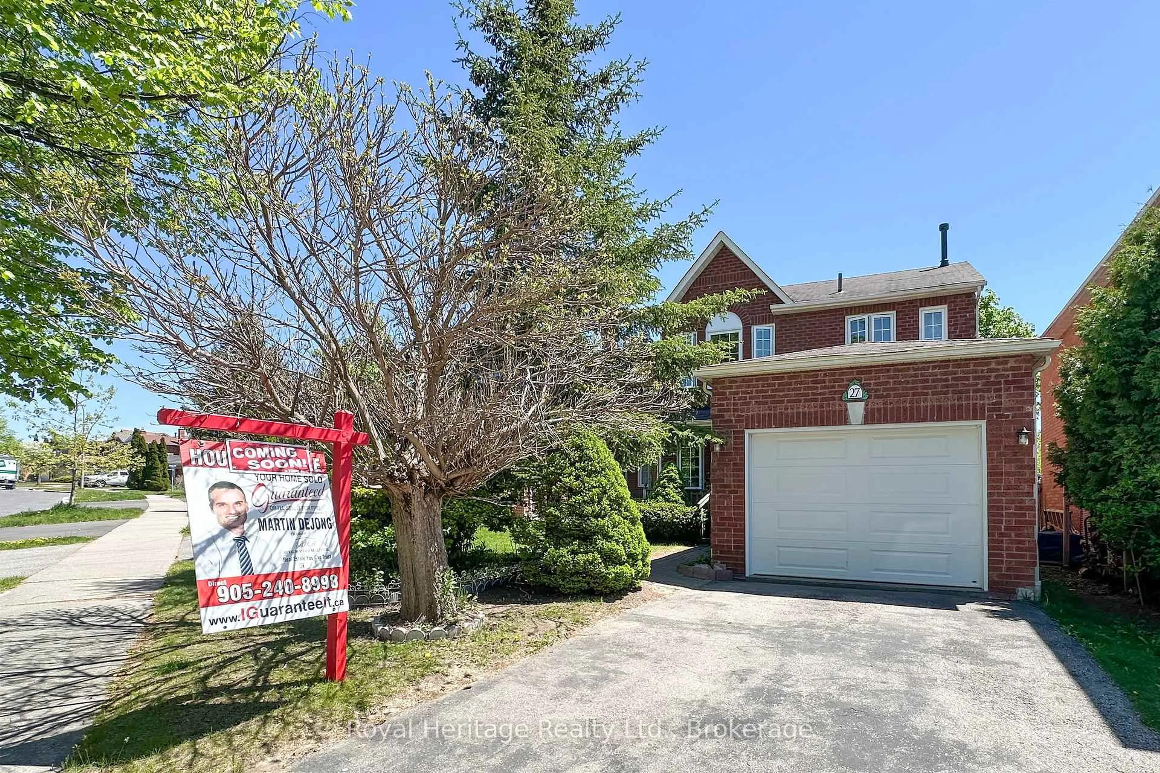 Home with brick exterior material, street for 27 Furrow Dr, Whitby Ontario L1R 1Y6