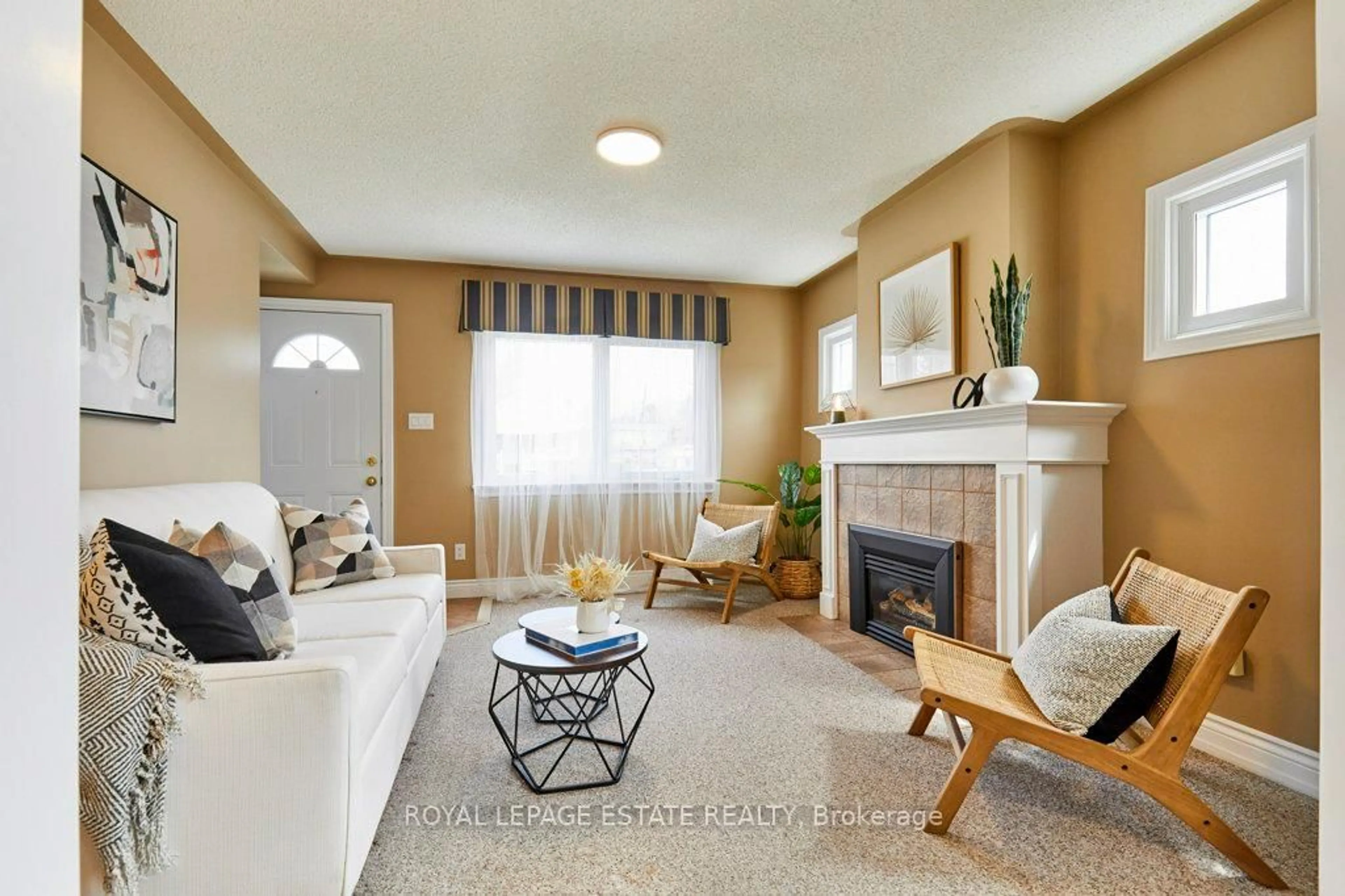 Living room with furniture, unknown for 138 August Ave, Toronto Ontario M1L 3N4