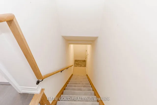 35 Priya Lane #11, Toronto 5