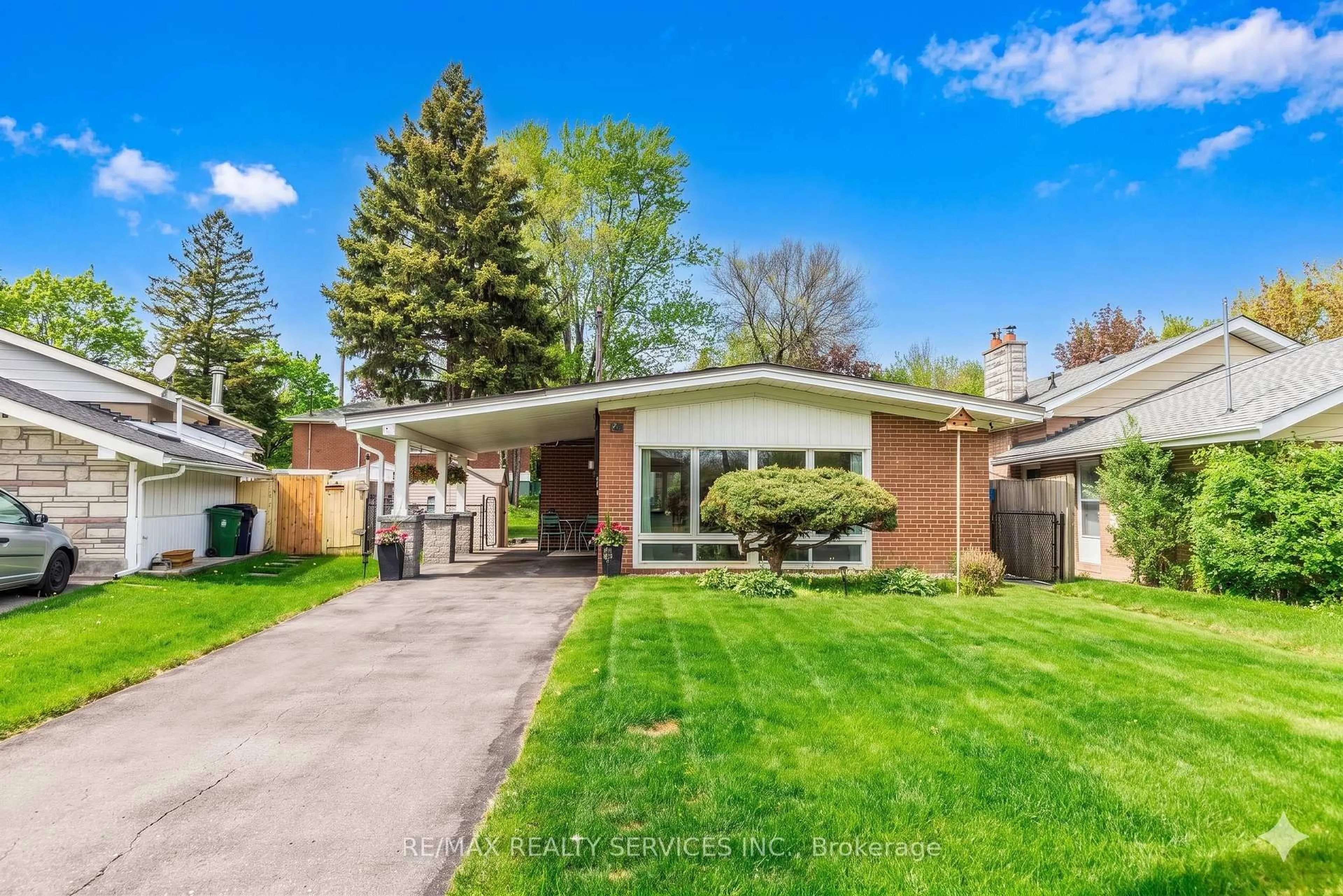 Home with brick exterior material, street for 126 Roebuck Dr, Toronto Ontario M1K 2H8