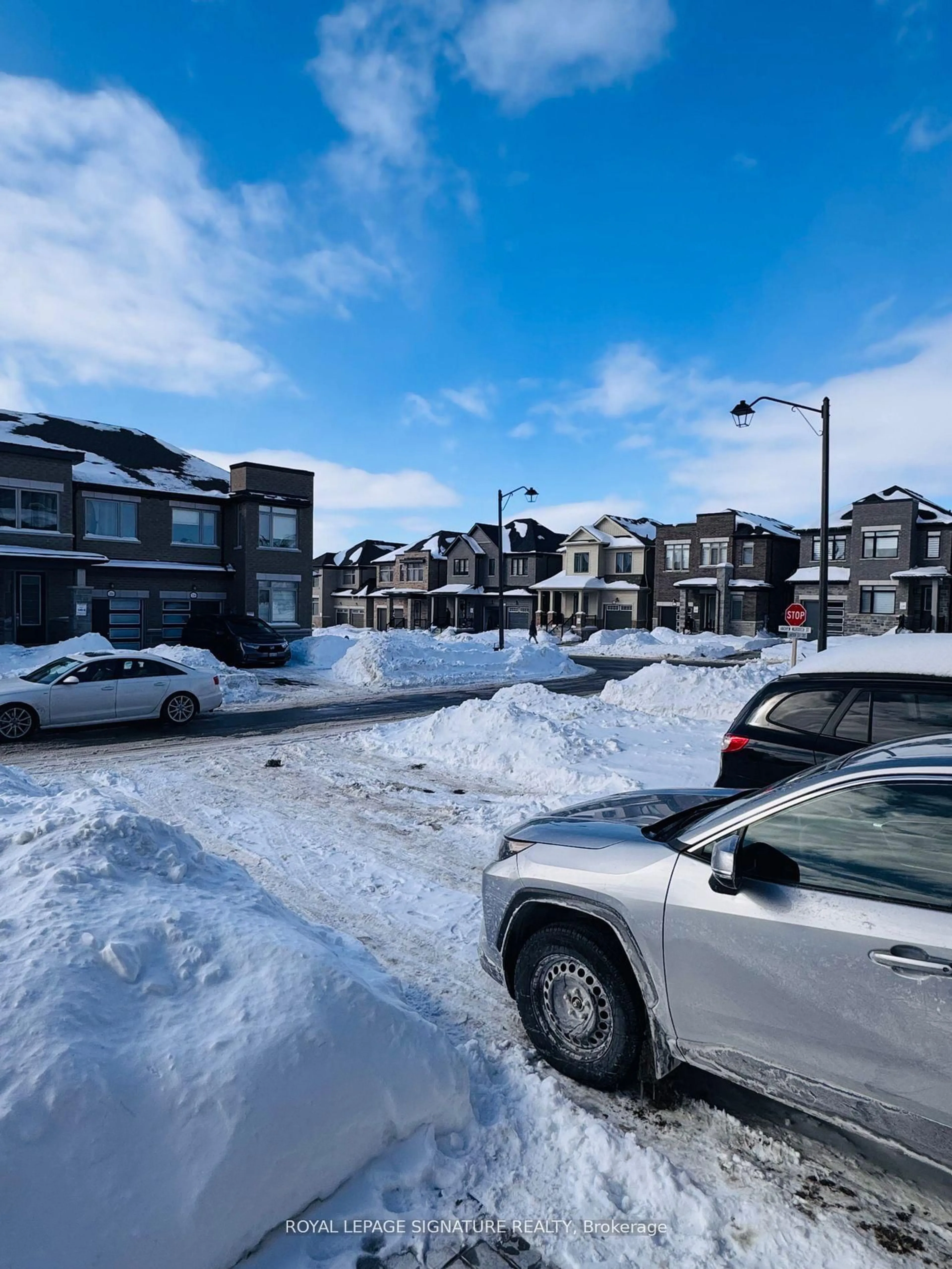 A pic from outside/outdoor area/front of a property/back of a property/a pic from drone, street for 2037 Cameron Lott Cres, Oshawa Ontario L1H 7K5