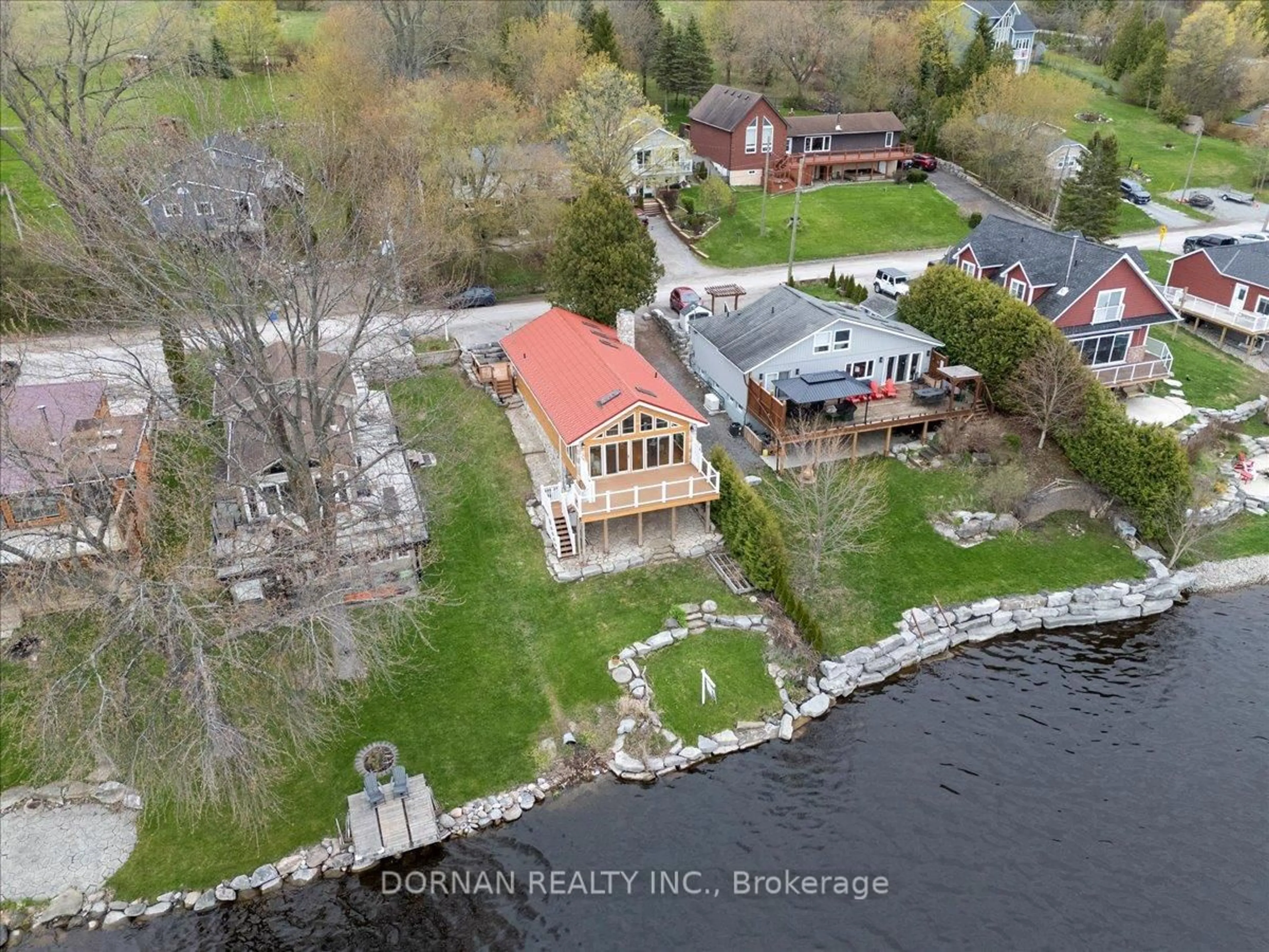 A pic from outside/outdoor area/front of a property/back of a property/a pic from drone, water/lake/river/ocean view for 204 Portview Rd, Scugog Ontario L9L 1B4