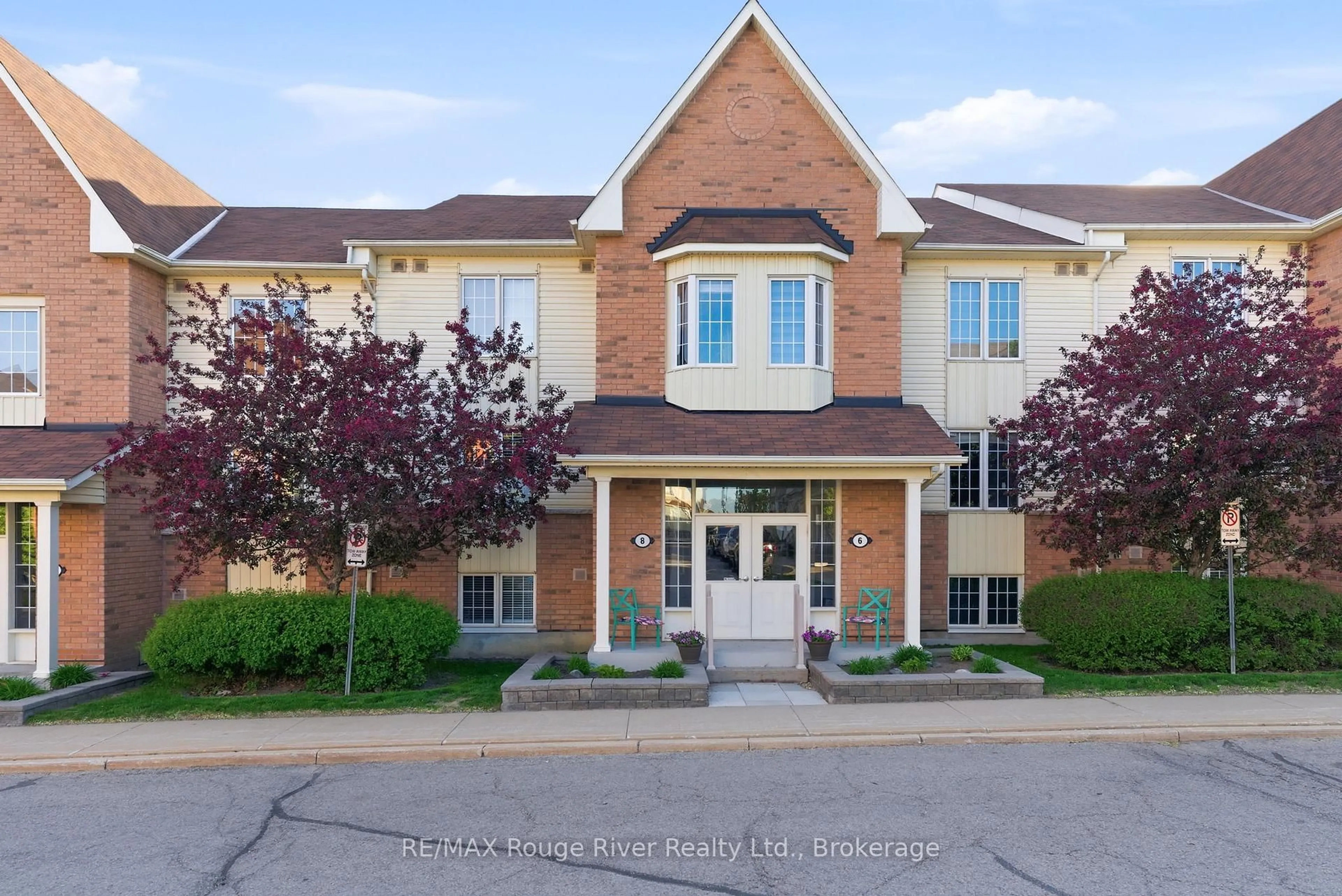 Unknown for 8 Petra Way #1, Whitby Ontario L1R 0A6