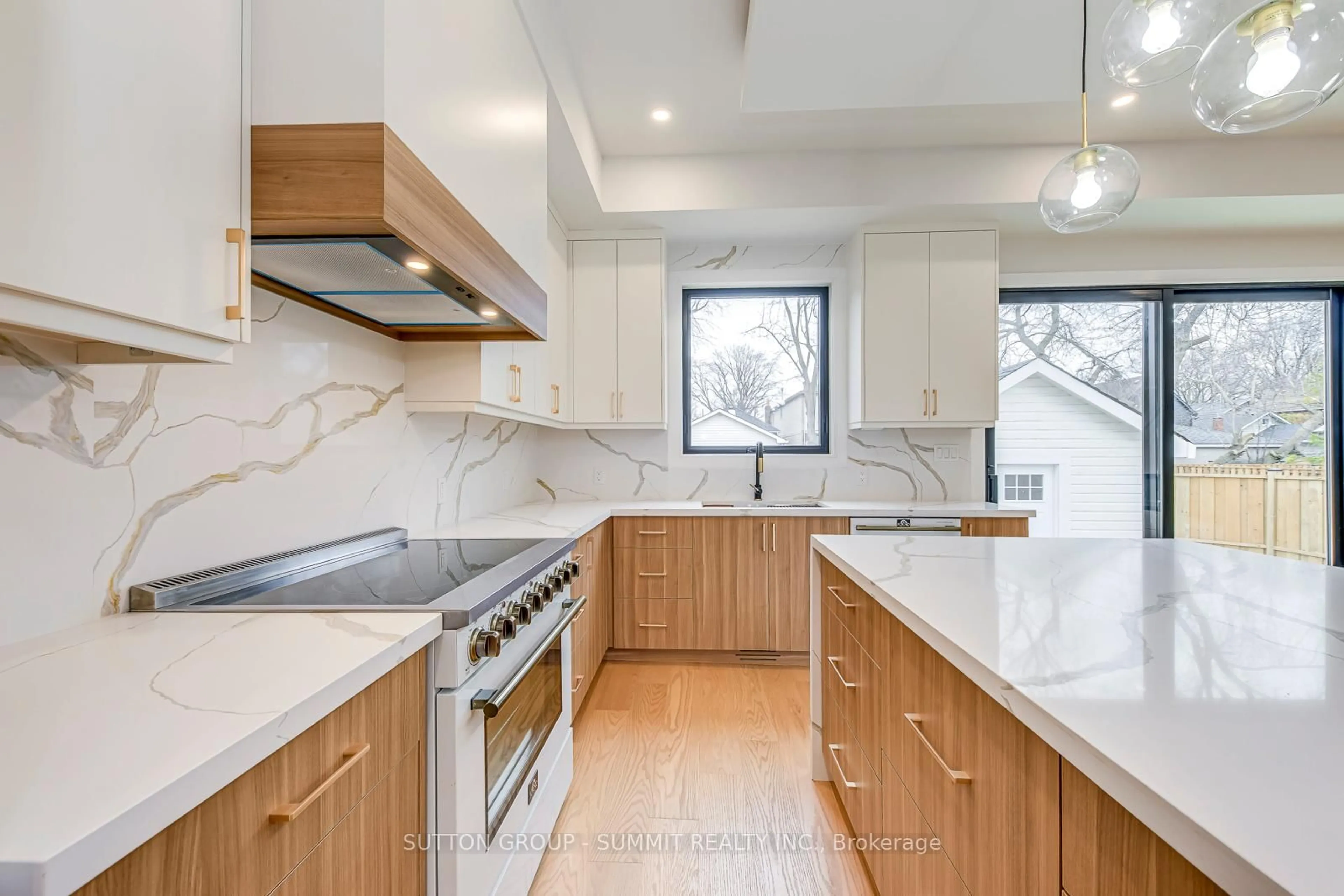 Unknown for 103 Kalmar Ave, Toronto Ontario M1N 3G5