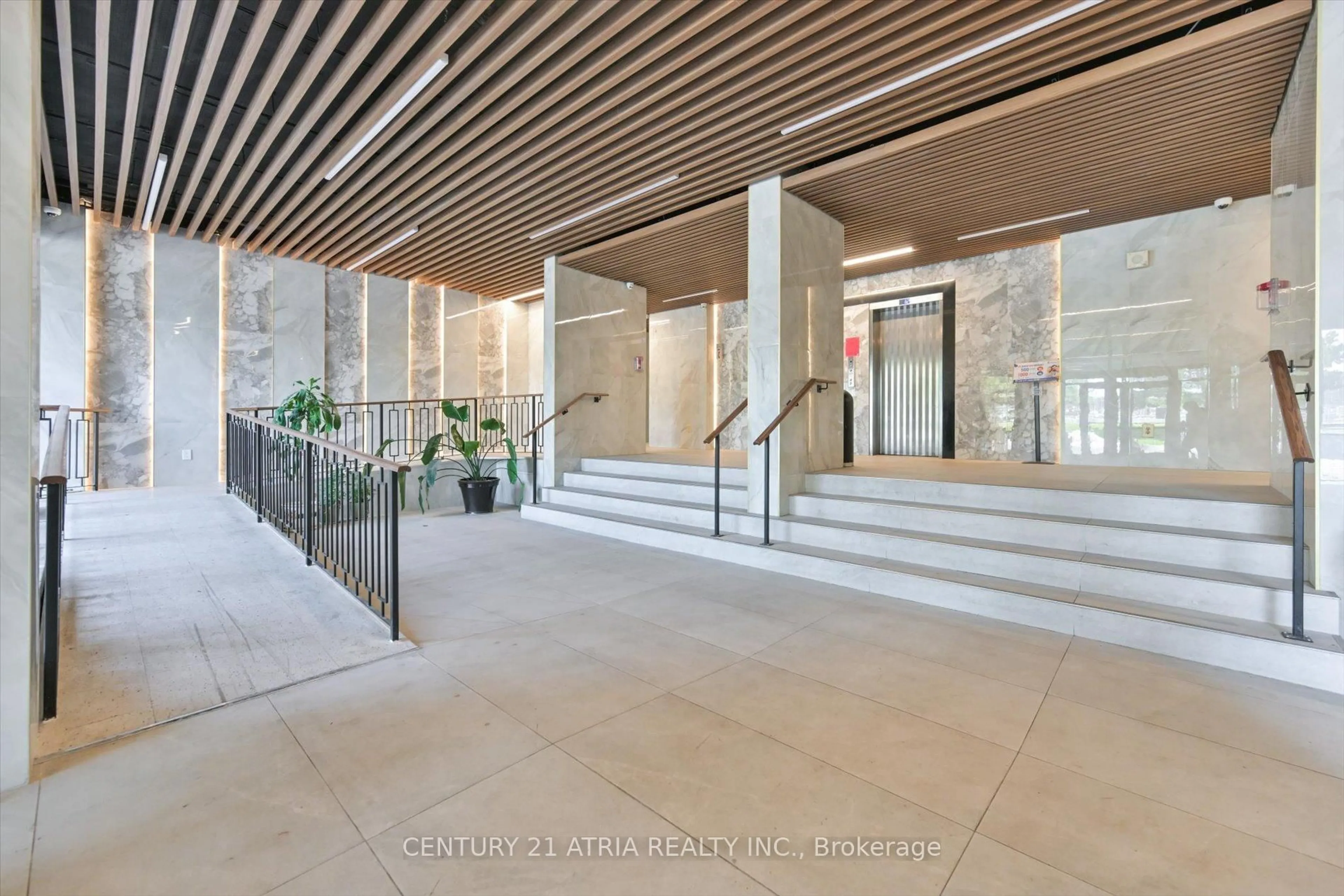 Indoor foyer for 4101 Sheppard Ave #207, Toronto Ontario M1S 3H3