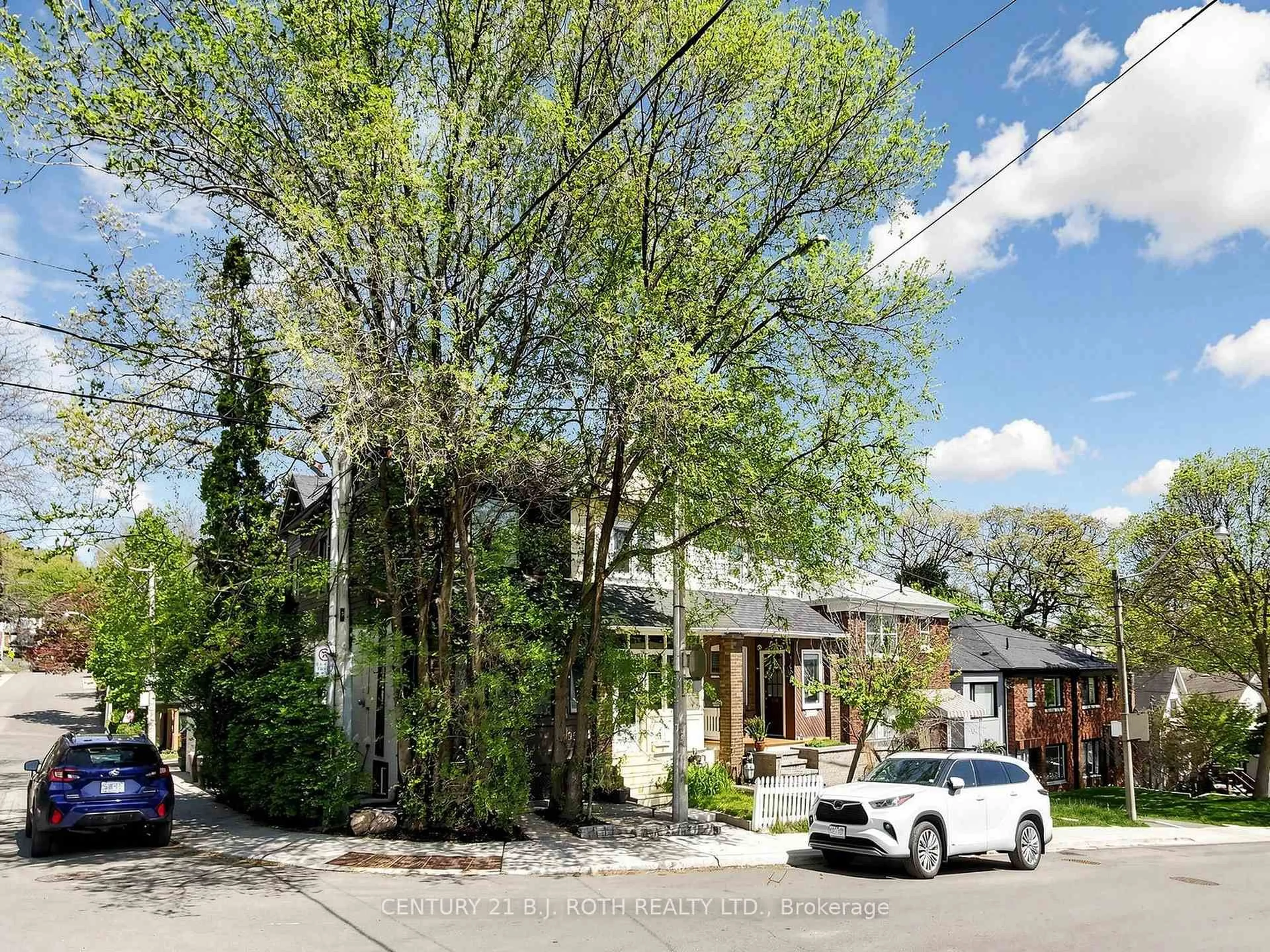 Home with brick exterior material, street for 195 Wheeler Ave, Toronto Ontario M4L 3V5